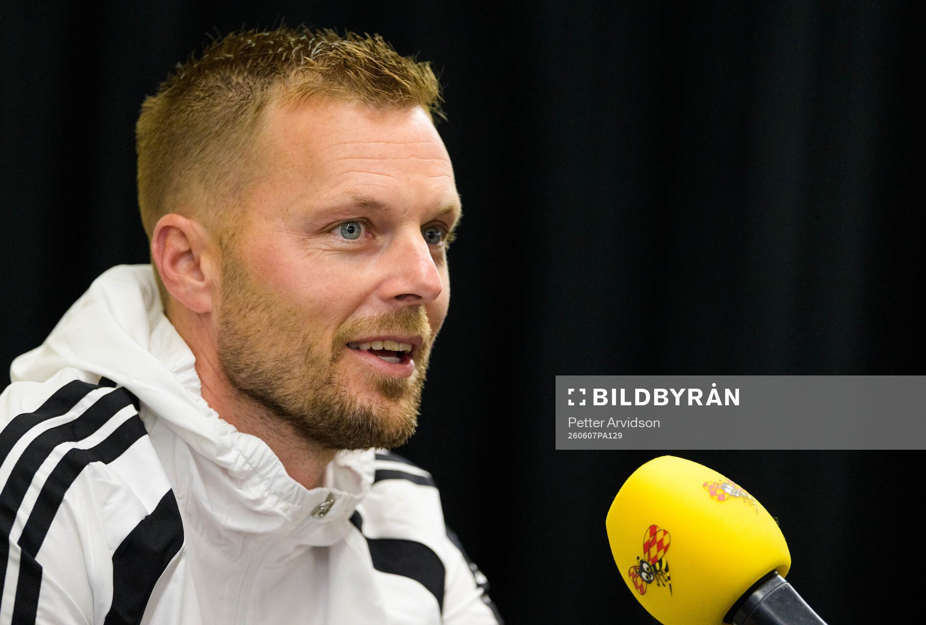 Assistant coach Sebastian Larsson of the Swedish men's