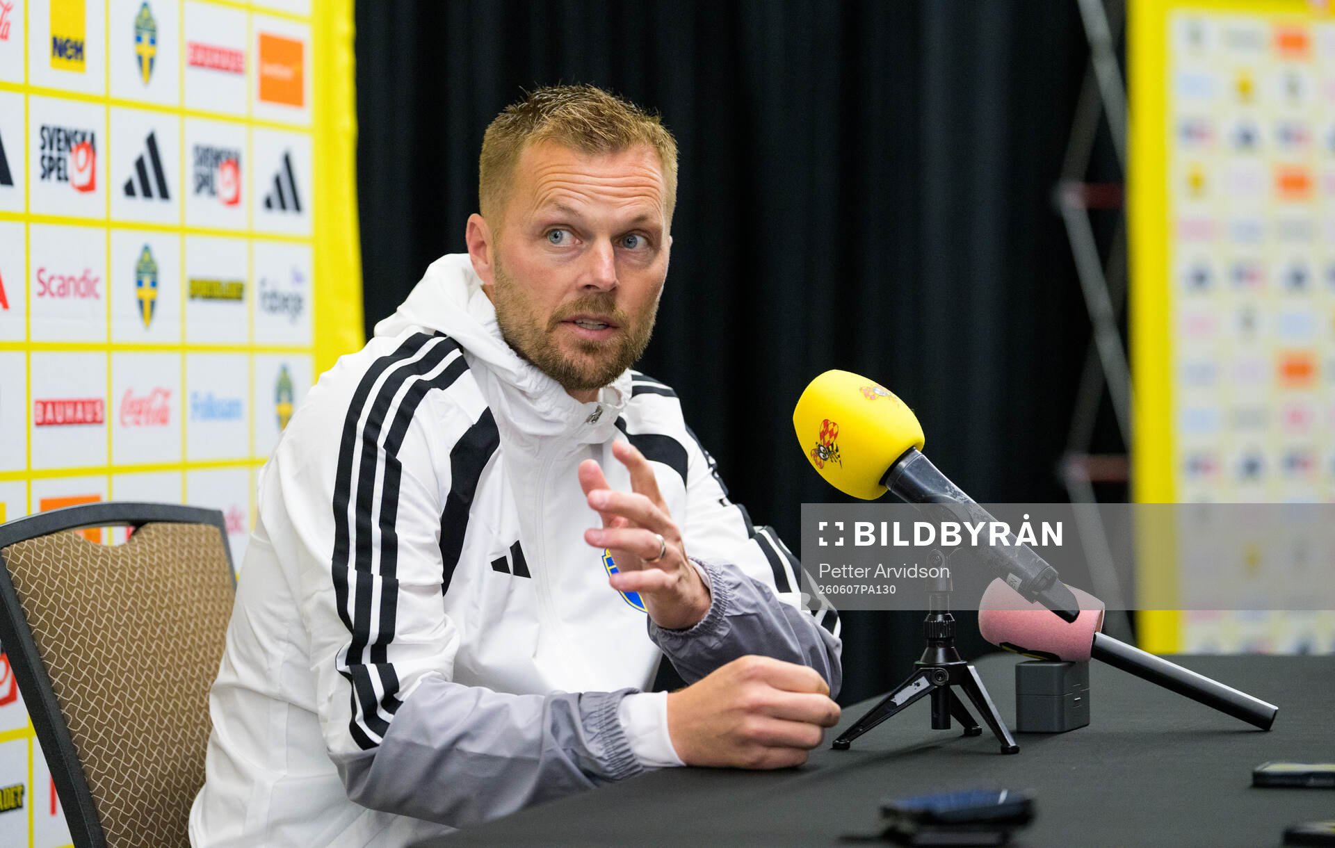 Assistant coach Sebastian Larsson of the Swedish men's