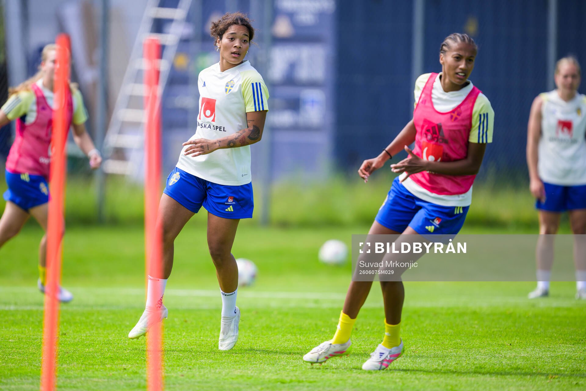 Evelina Duljan and Cassandra Bogere of Sweden