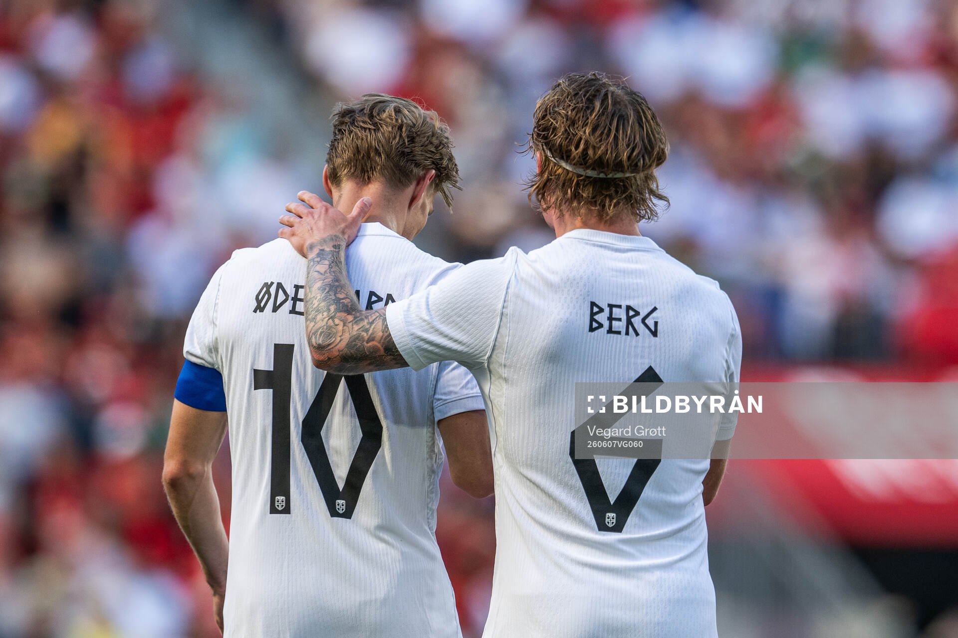 Martin Ødegaard of Norway celebrates with Patrick Berg