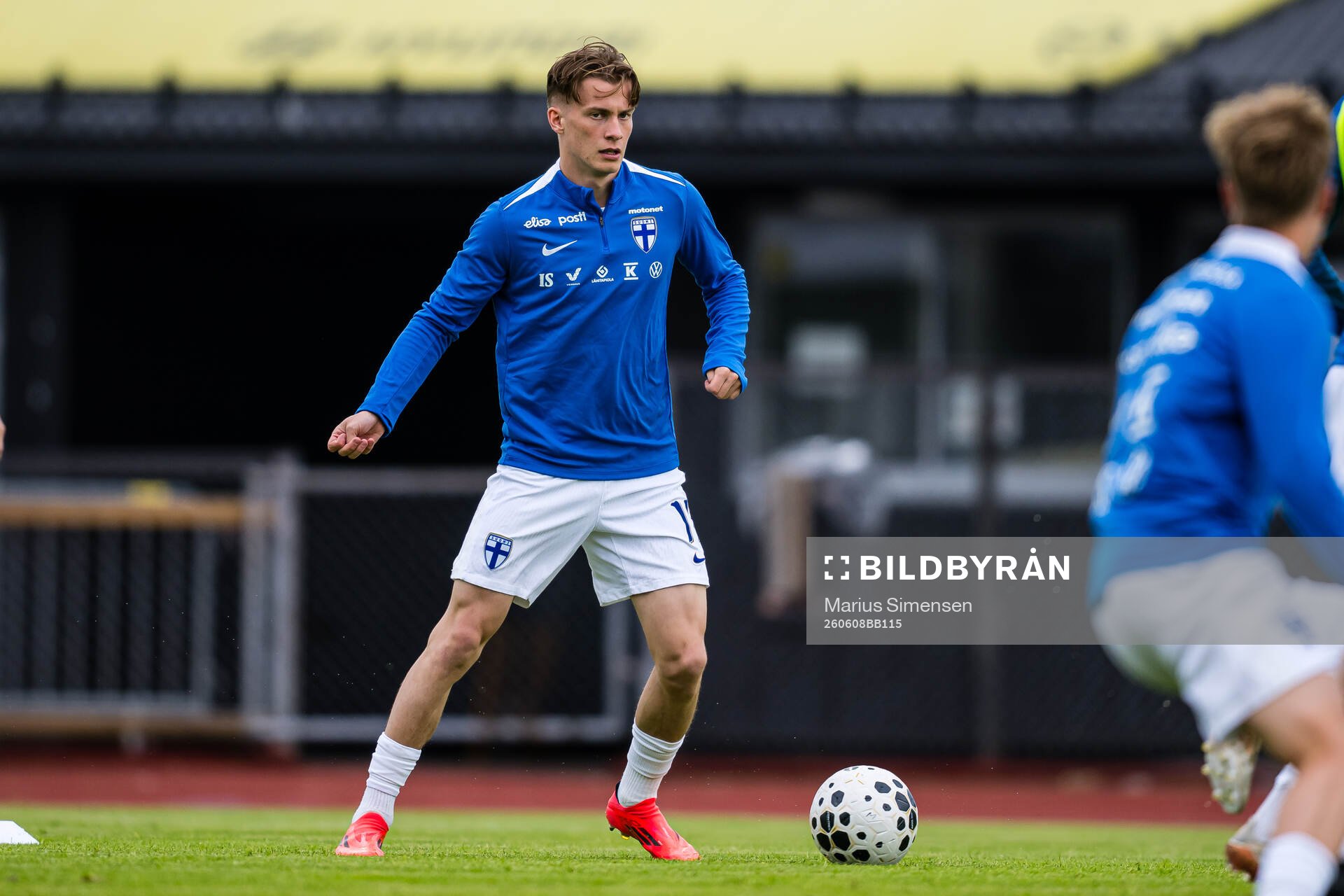 Marius Söderbäck of Finland warms up