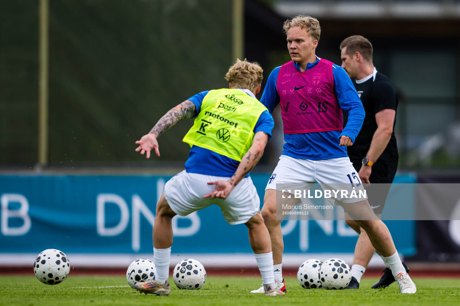 Oskari Väistö of Finland warms up
