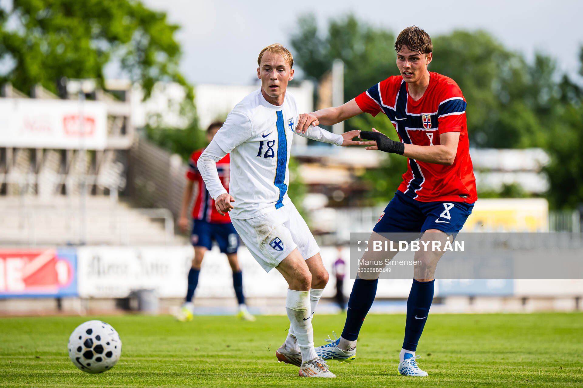 Liam Möller of Finland and Jens Hjertø-Dahl of Norway