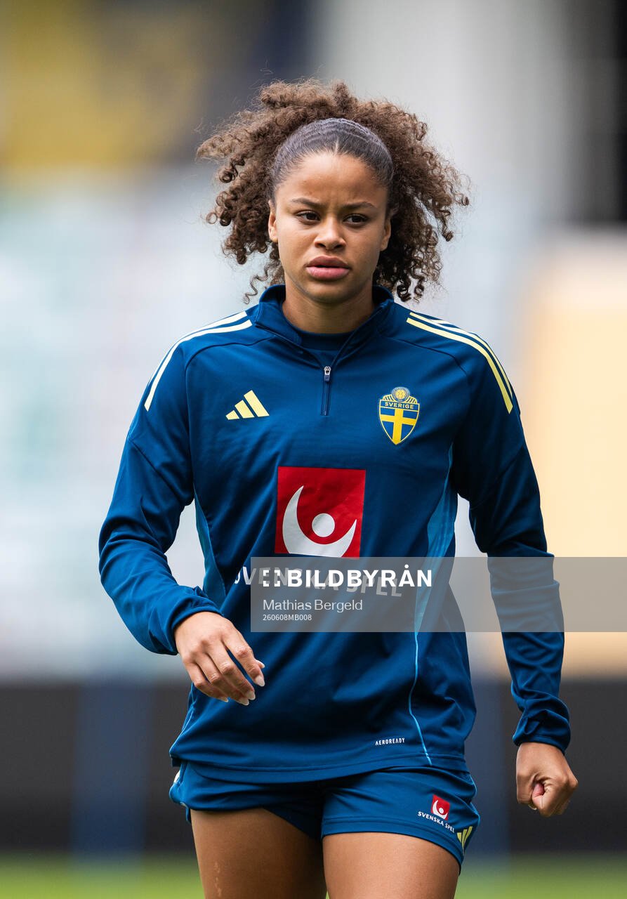 Felicia Schröder of the Swedish women's national football