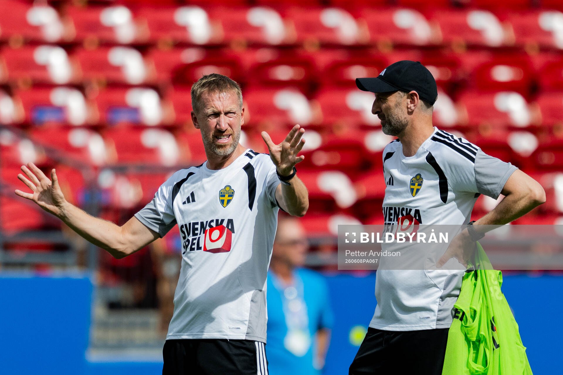 Head coach Graham Potter and assistant coach Andreas