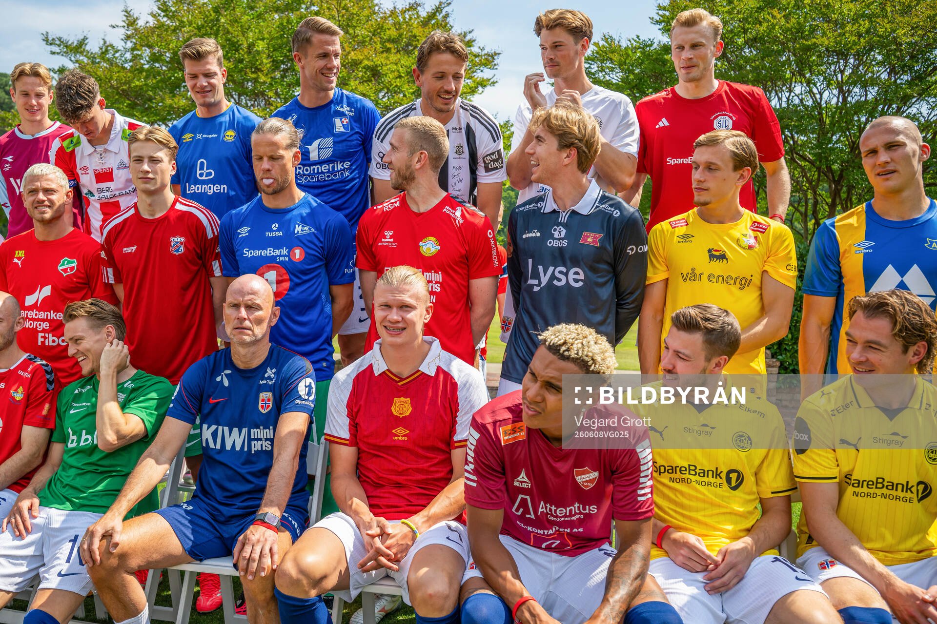 Head coach Ståle Solbakken, Kristoffer Ajer, Sander Berge,