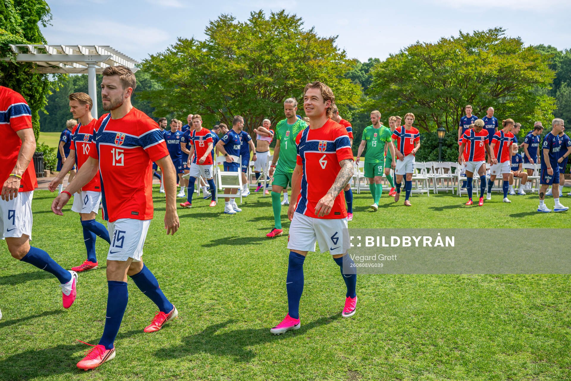 Fredrik André Bjørkan, Patrick Berg and players of the
