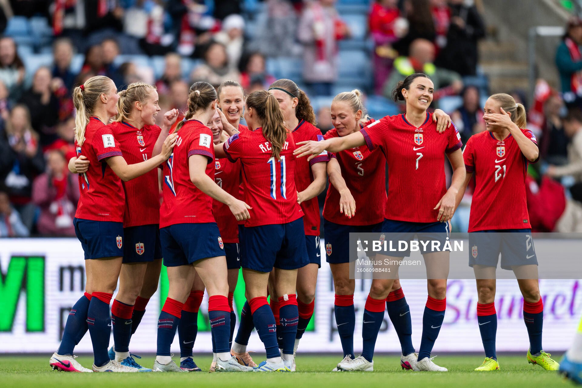 Thea Bjelde of Norway celebrate 1-0