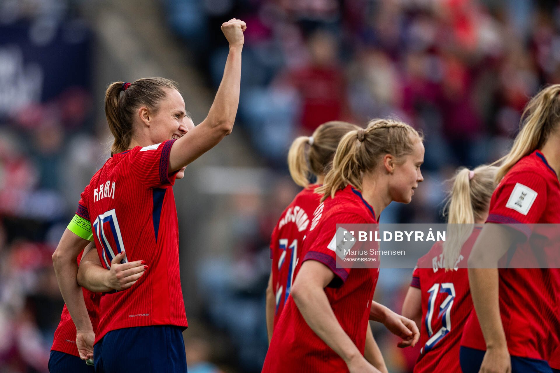Caroline Graham Hansen of Norway celebrates 2-0