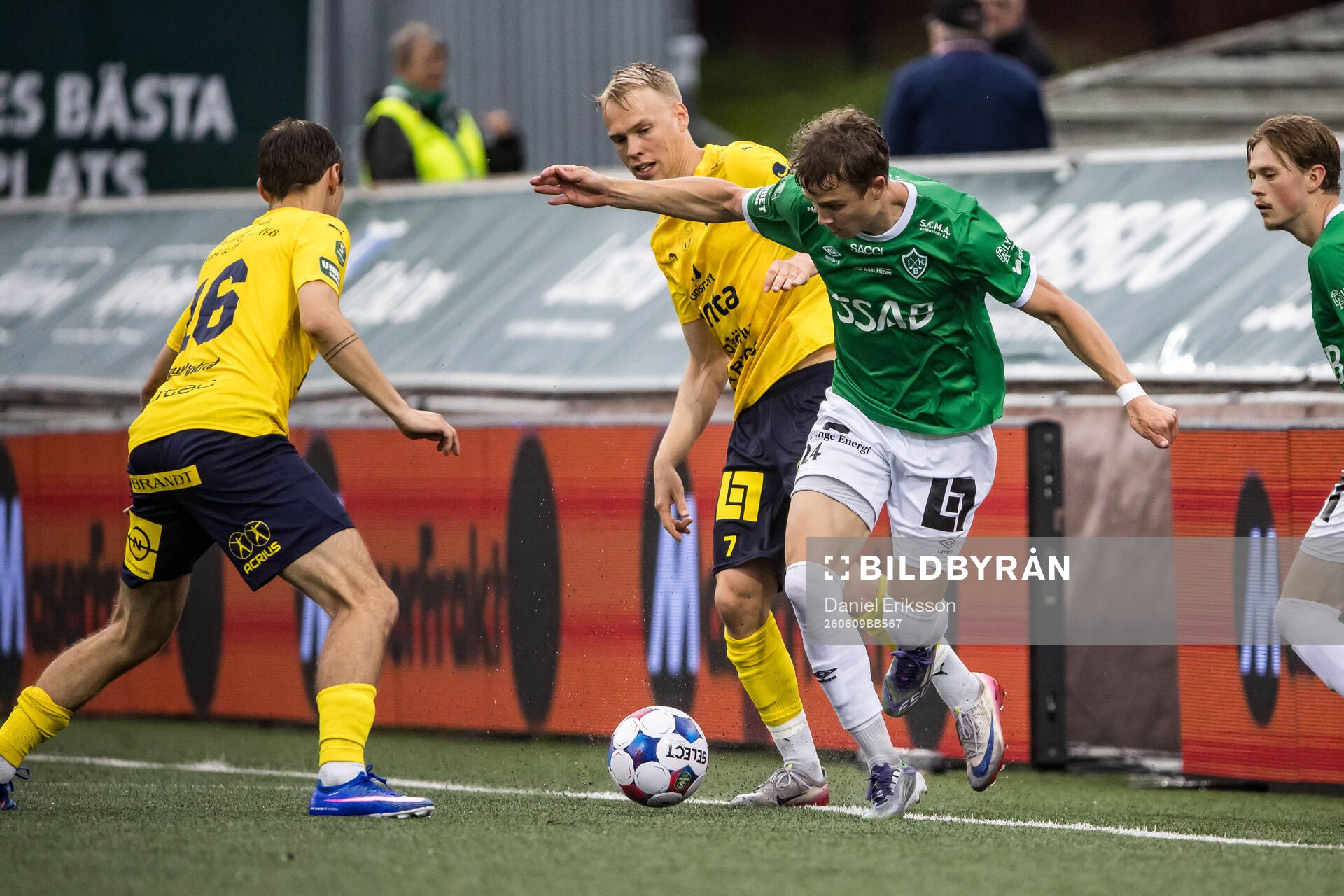 Ljungskiles Emilio Reljanovic och Jonathan Liljedahl och
