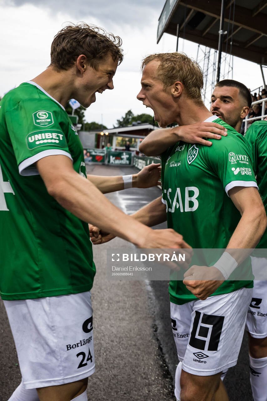 Brages Anders Hellblom och Alex Mortensen jublar