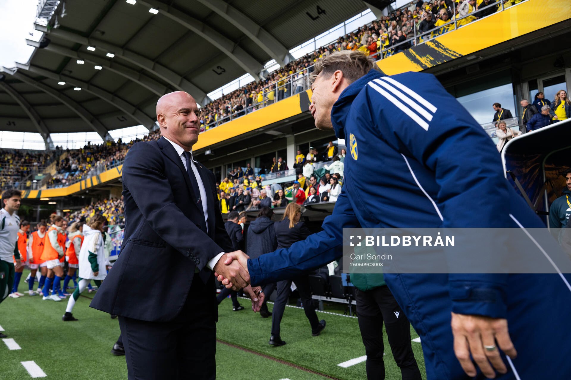 Head coach Andrea Soncin of Italy and Head coach Tony