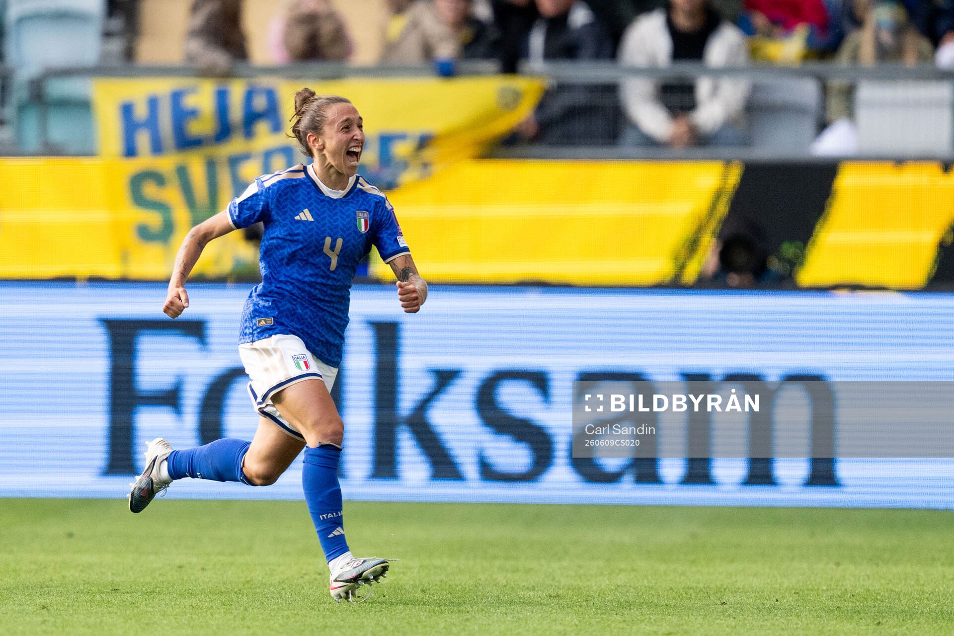 Federica D'Auria of Italy celebrates