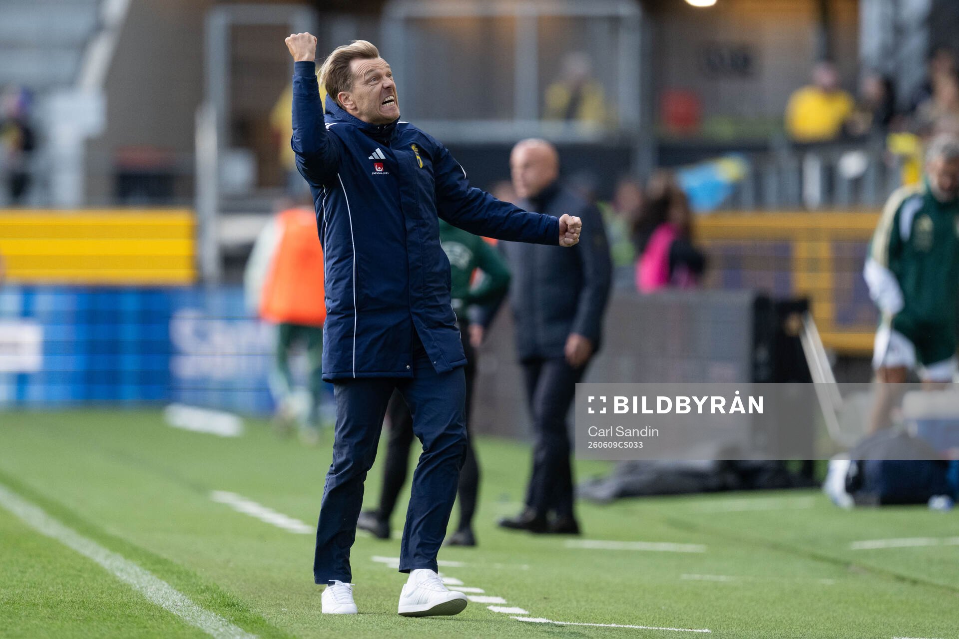 Head coach Tony Gustavsson of Sweden celebrates