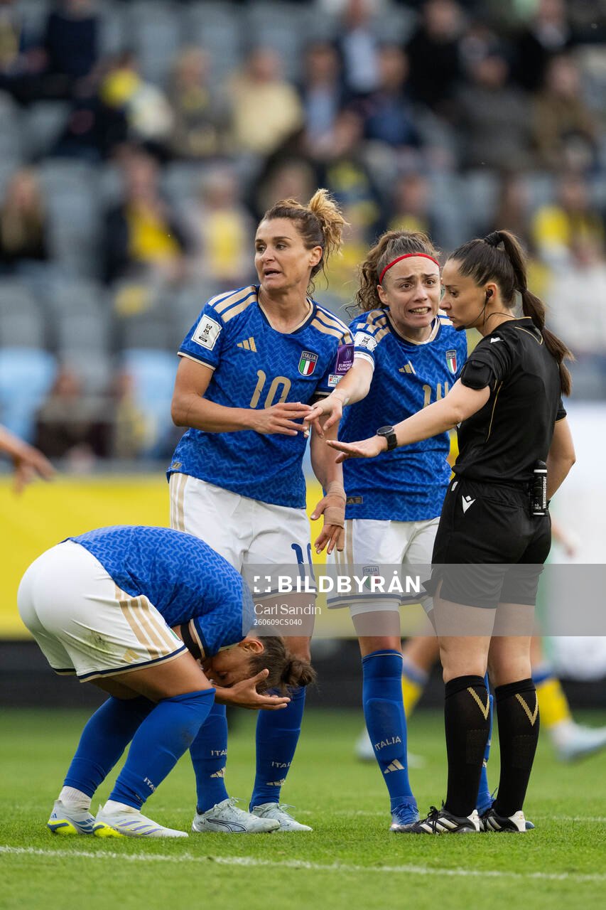 Angelica Soffia, Cristiana Girelli and Barbara Bonansea of