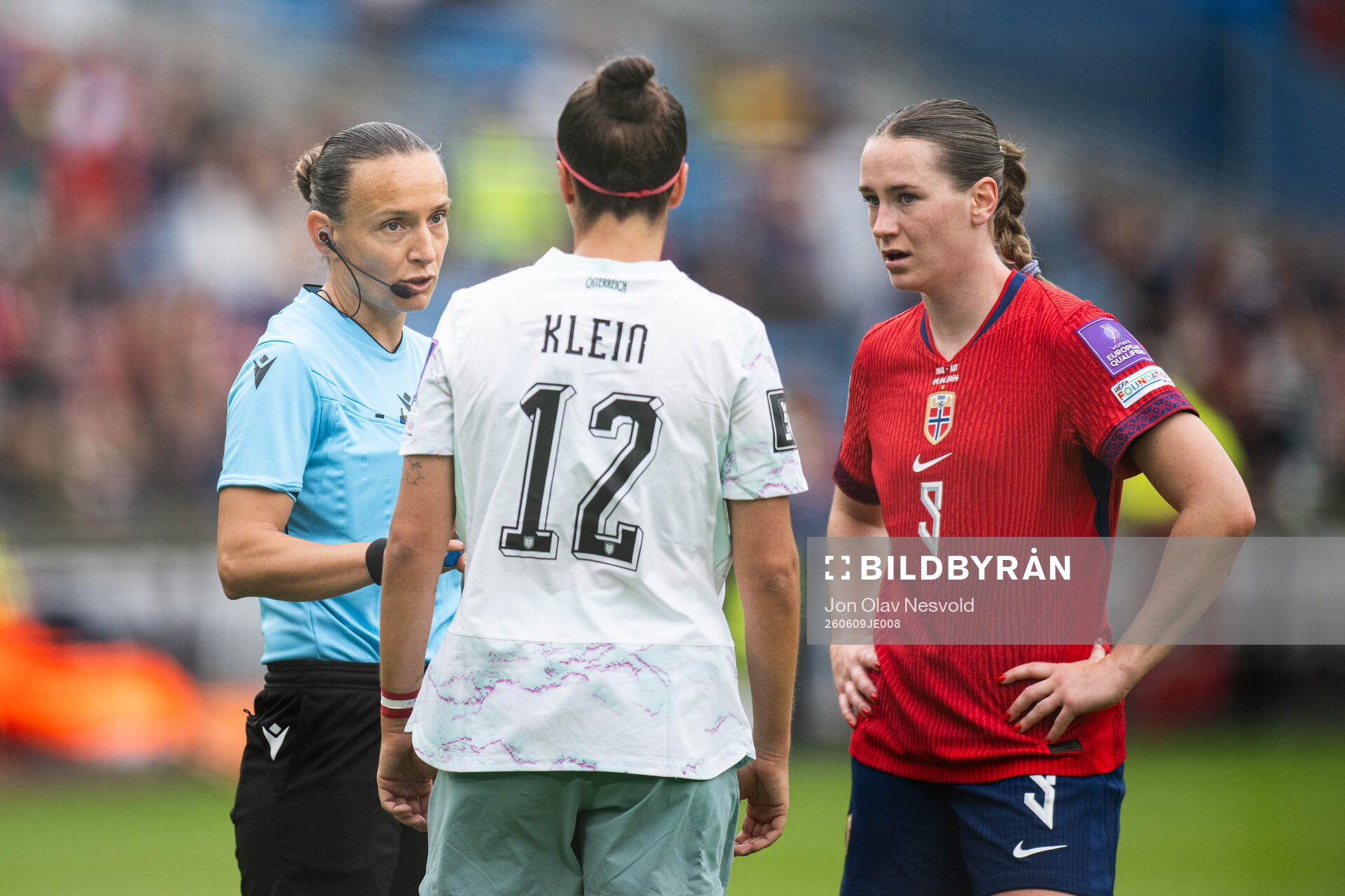 Ivana Projkovska, referee, Jennifer Klein of Austria and
