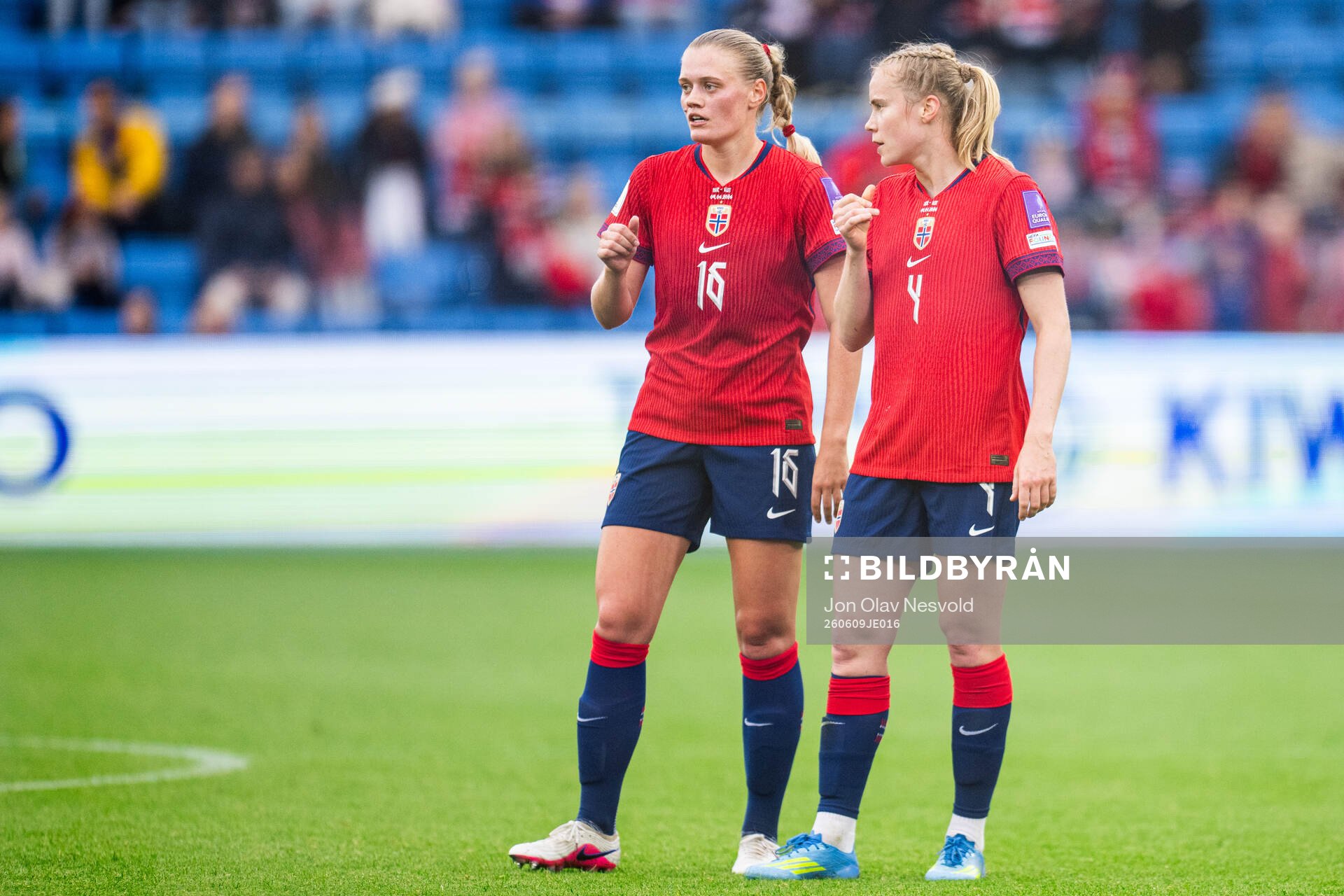 Mathilde Harviken and Julie Blakstad of Norway