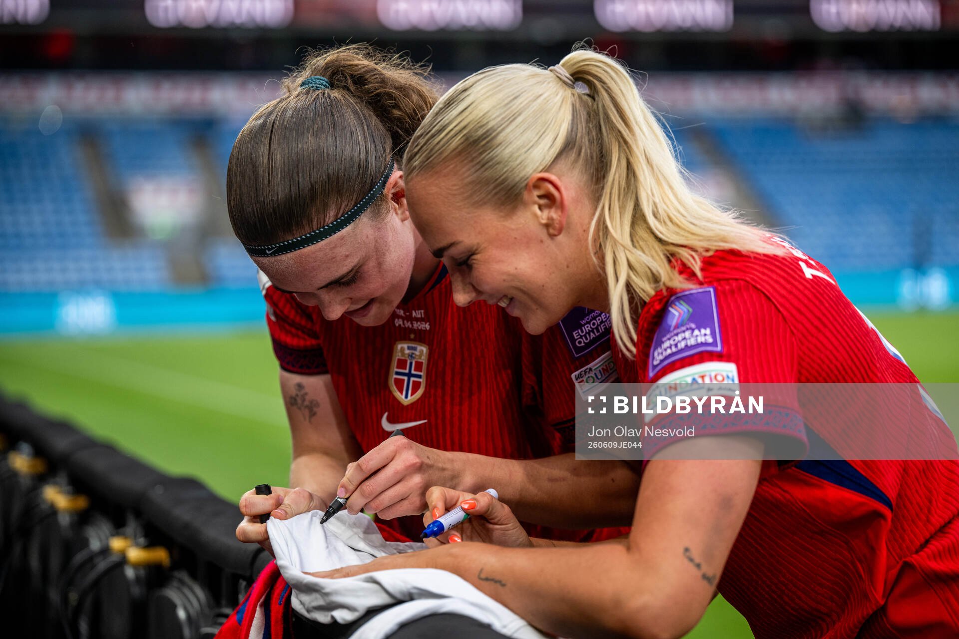 Signe Gaupset and Cathinka Tandberg of Norway