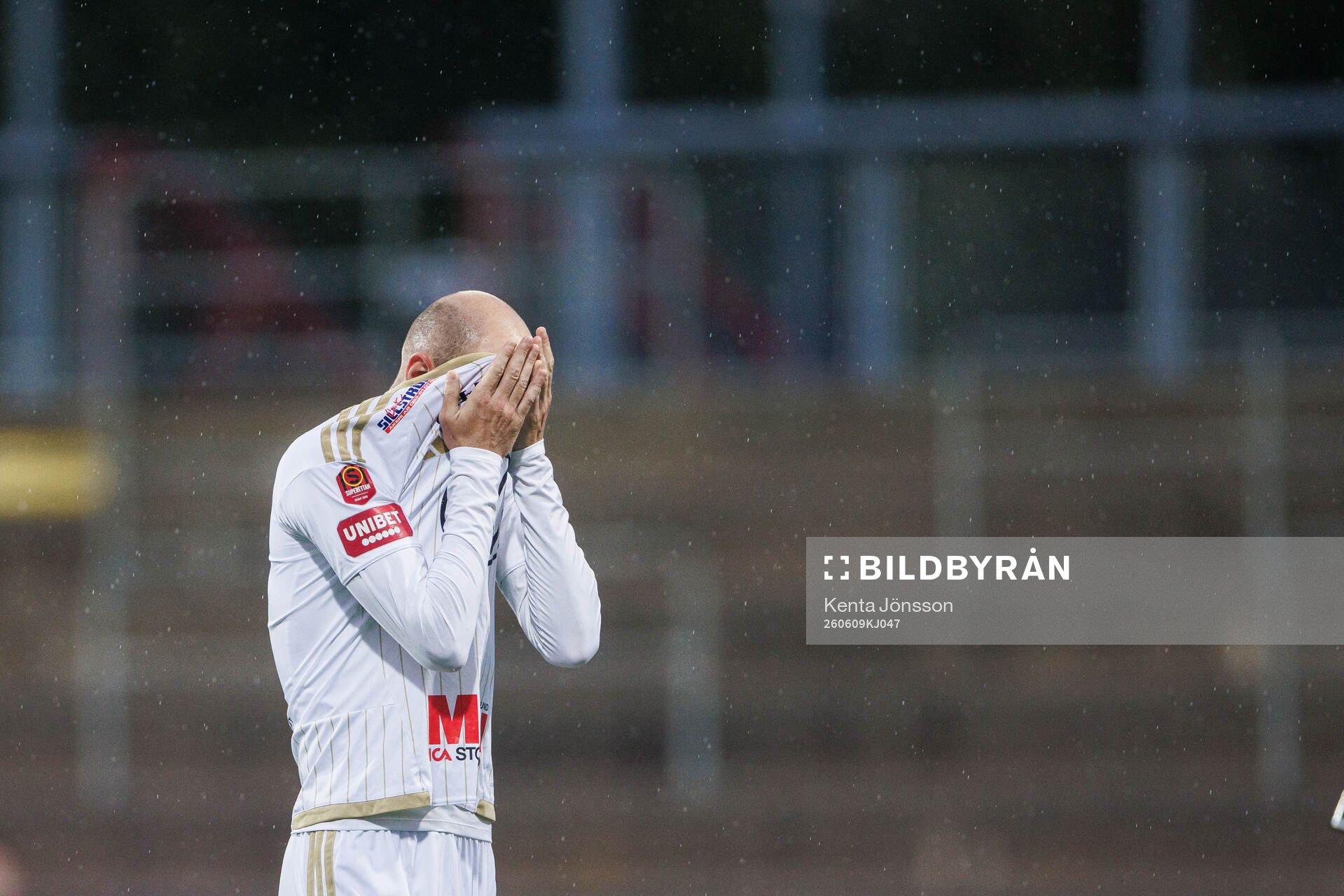 Östersunds Curtis Edwards deppar