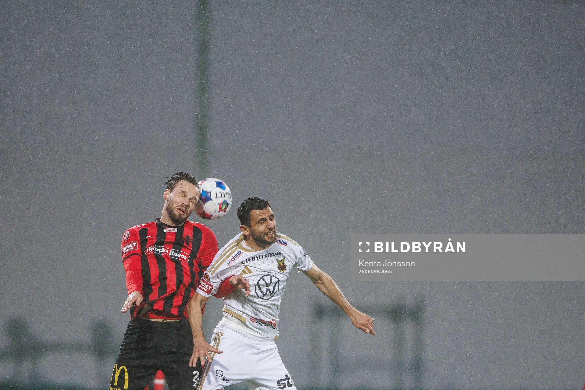 Nordic Uniteds Niklas Söderberg och Östersunds Amar Begic