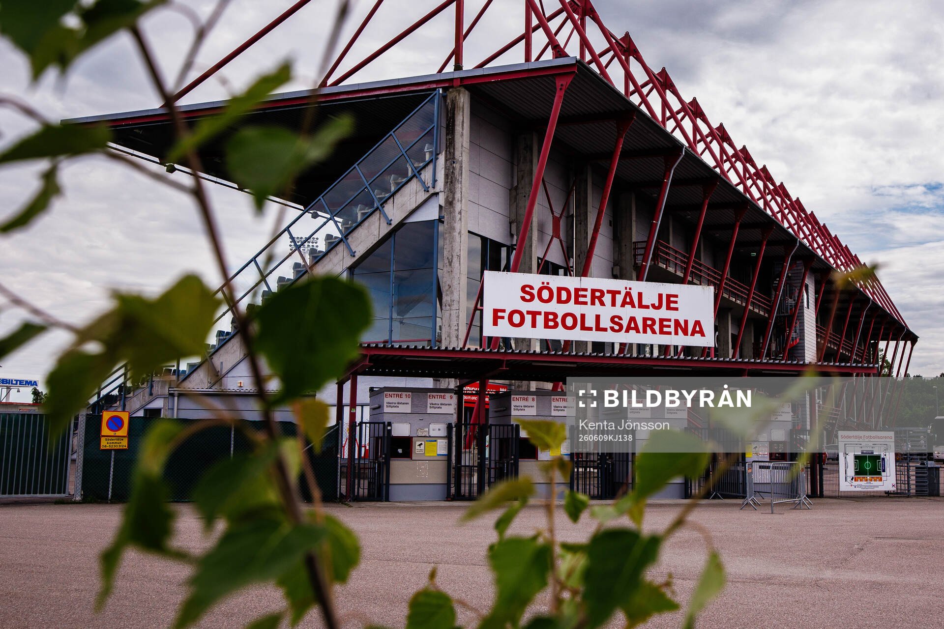 Exteriör av Södertälje Fotbollsarena