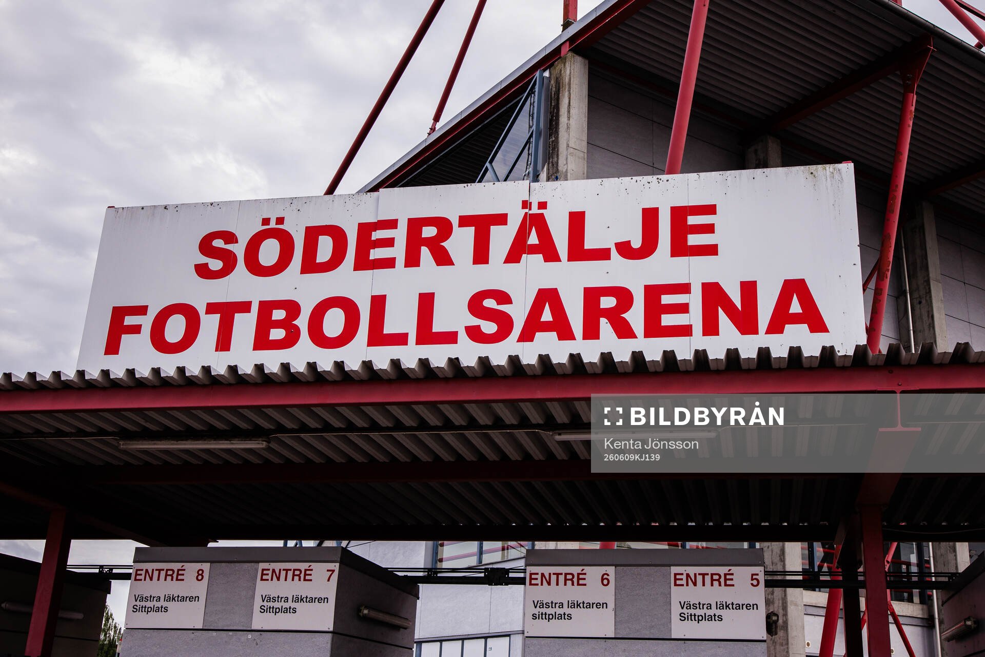 Exteriör av Södertälje Fotbollsarena