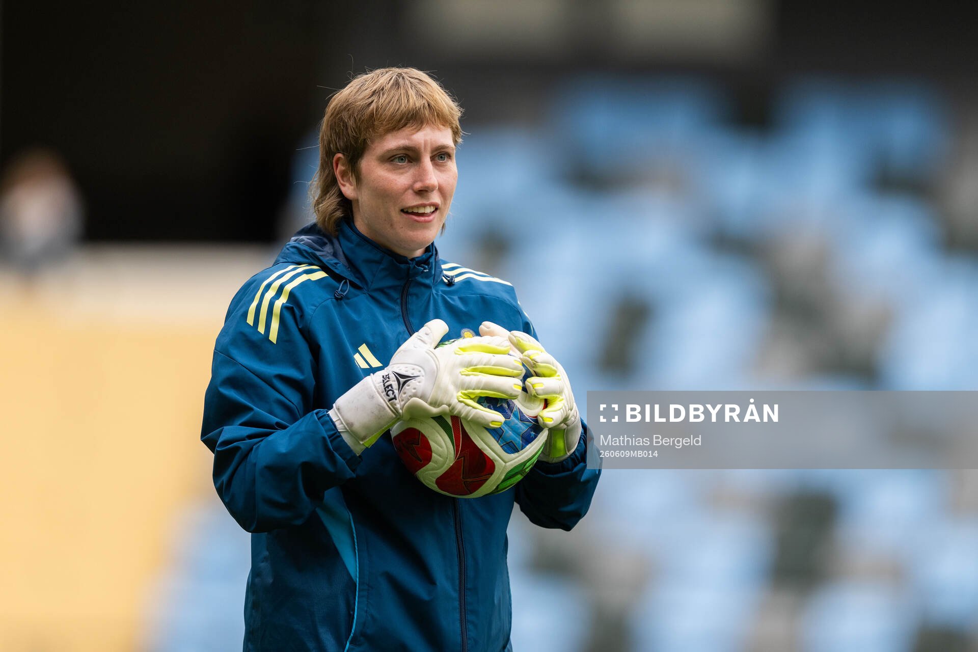 Goalkeeper Moa Edrud of Sweden