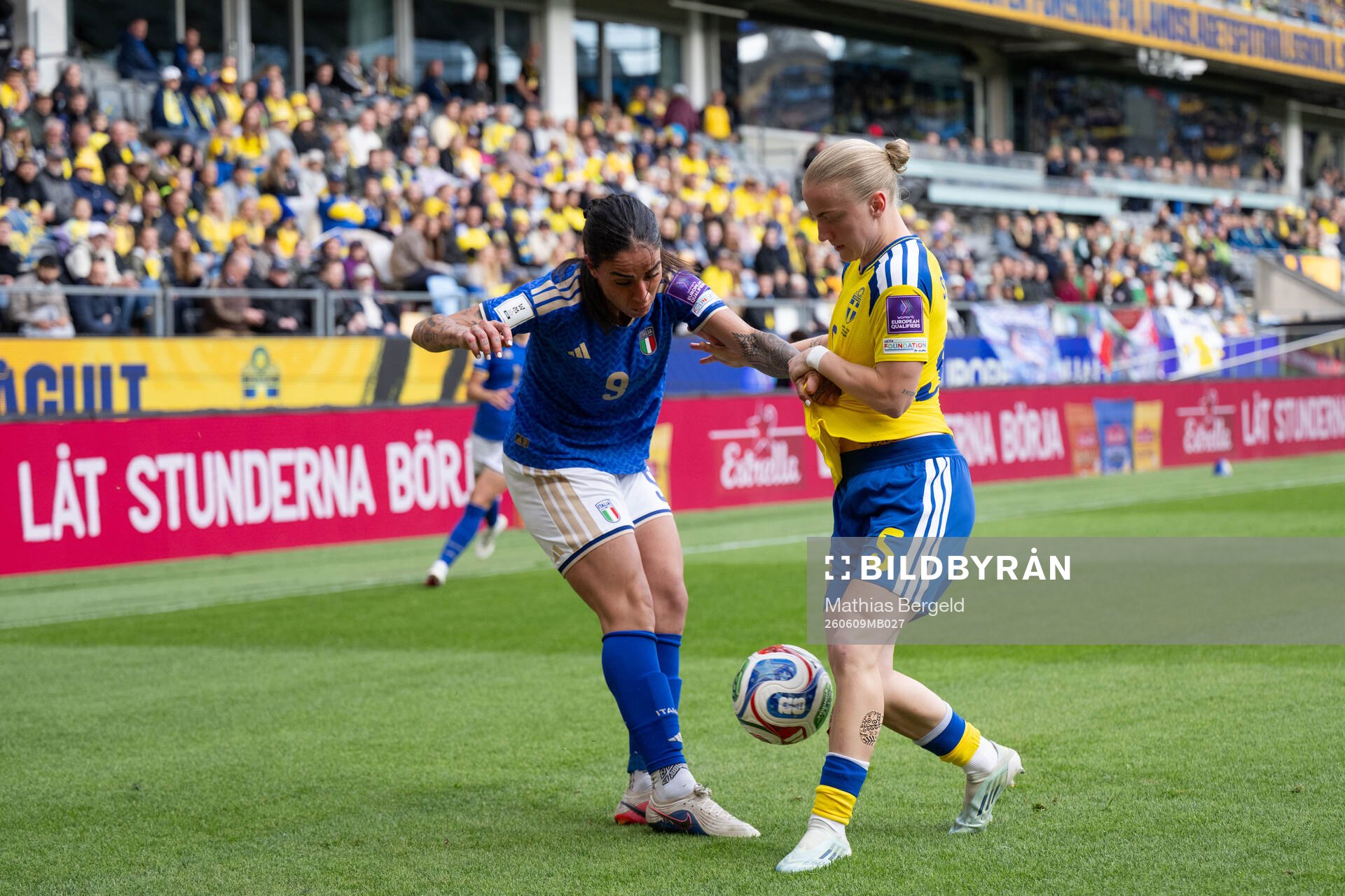Martina Piemonte of Italy and Anna Sandberg of Sweden