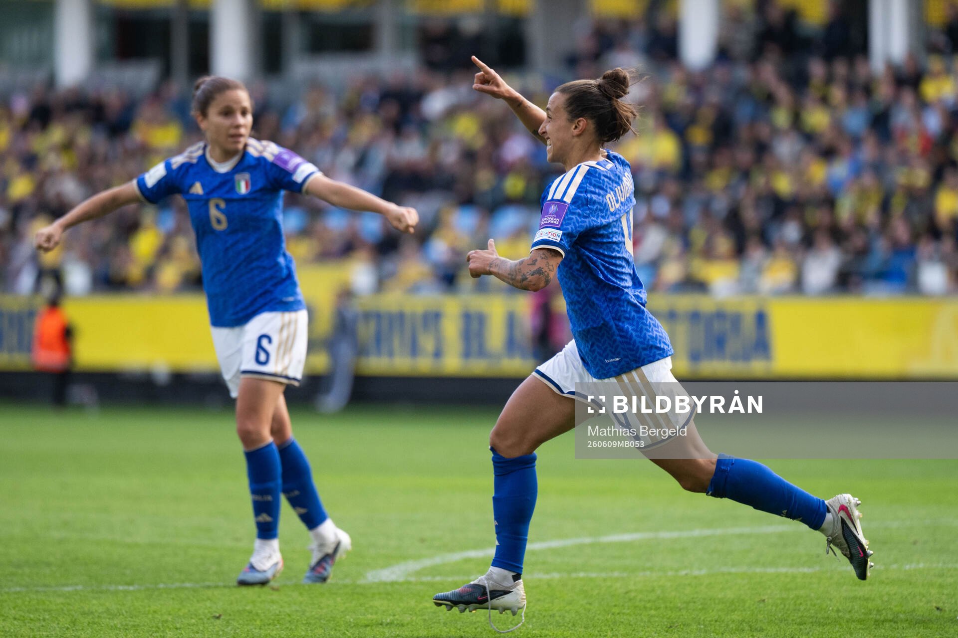 Federica D'Auria of Italy celebrates