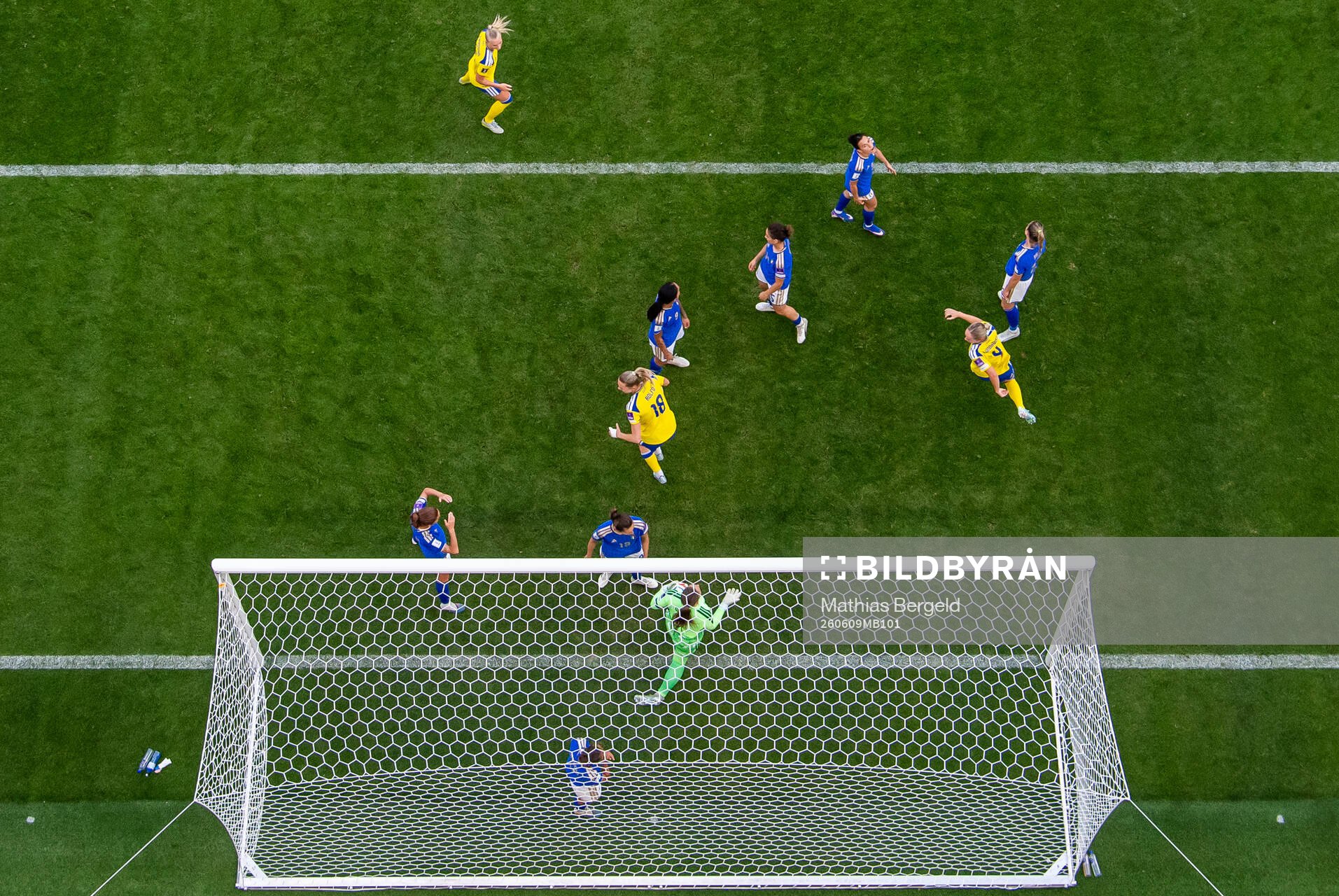 Hanna Lundkvist of Sweden celebrates
