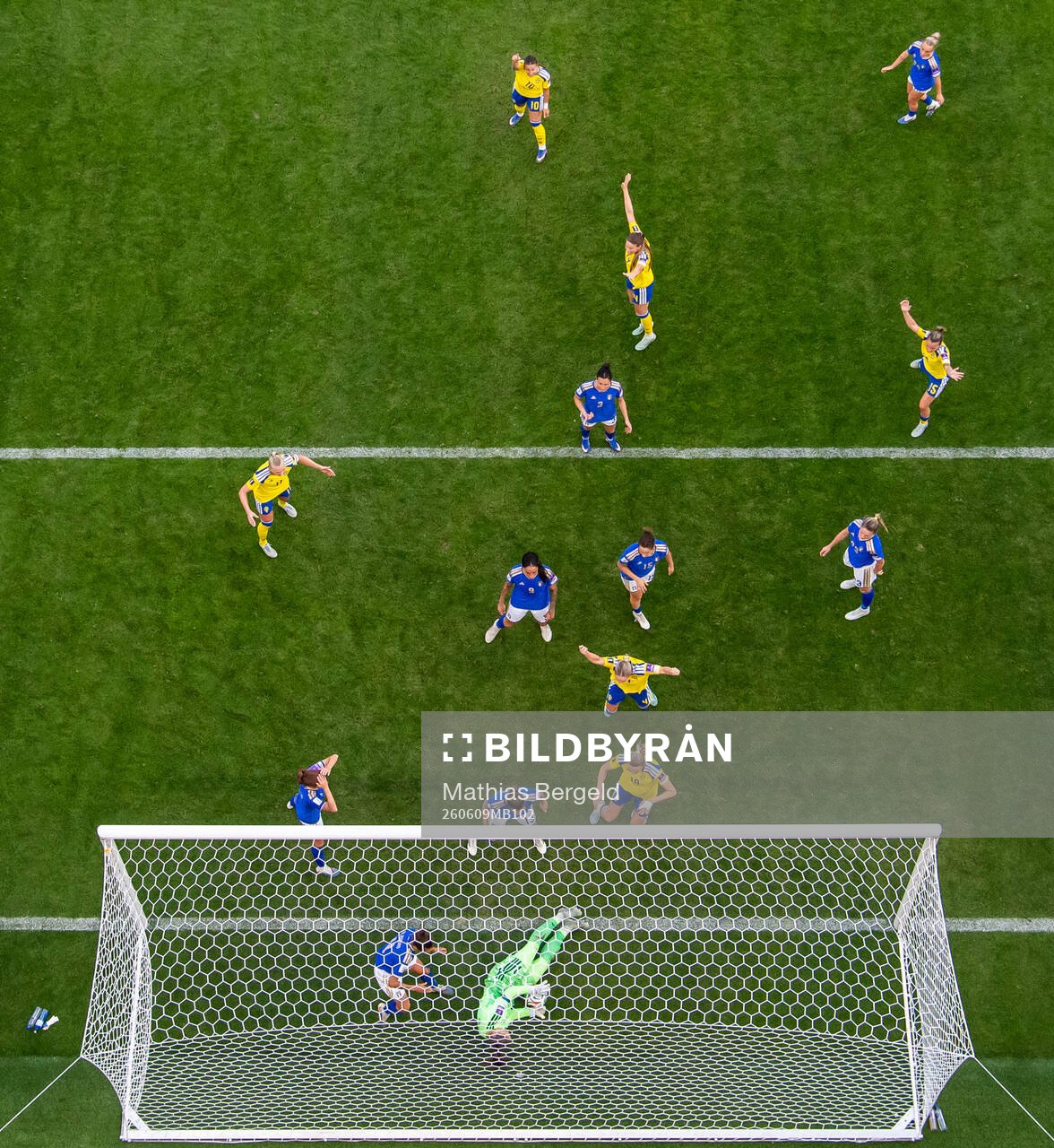Hanna Lundkvist of Sweden celebrates