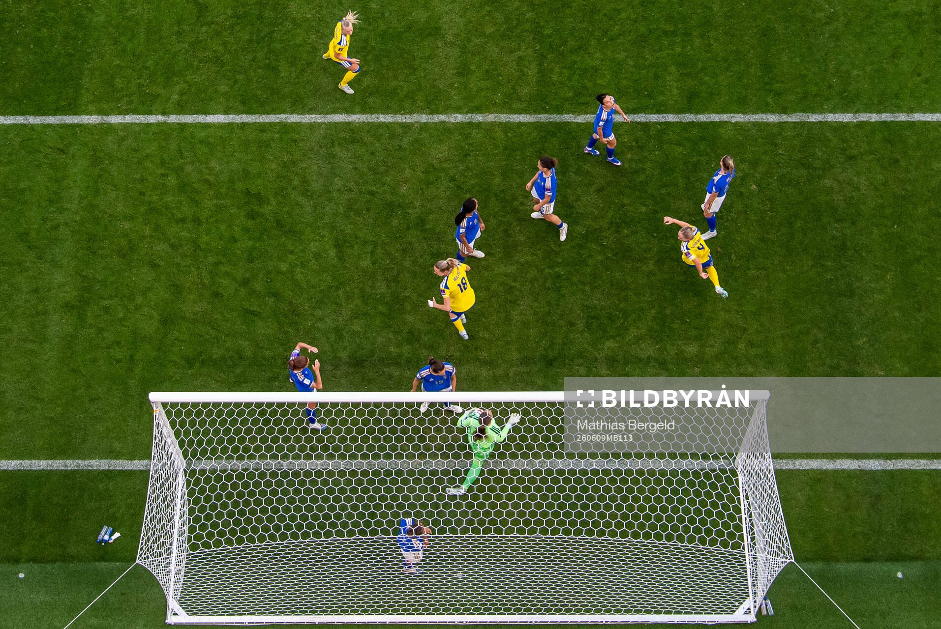 Hanna Lundkvist of Sweden celebrates