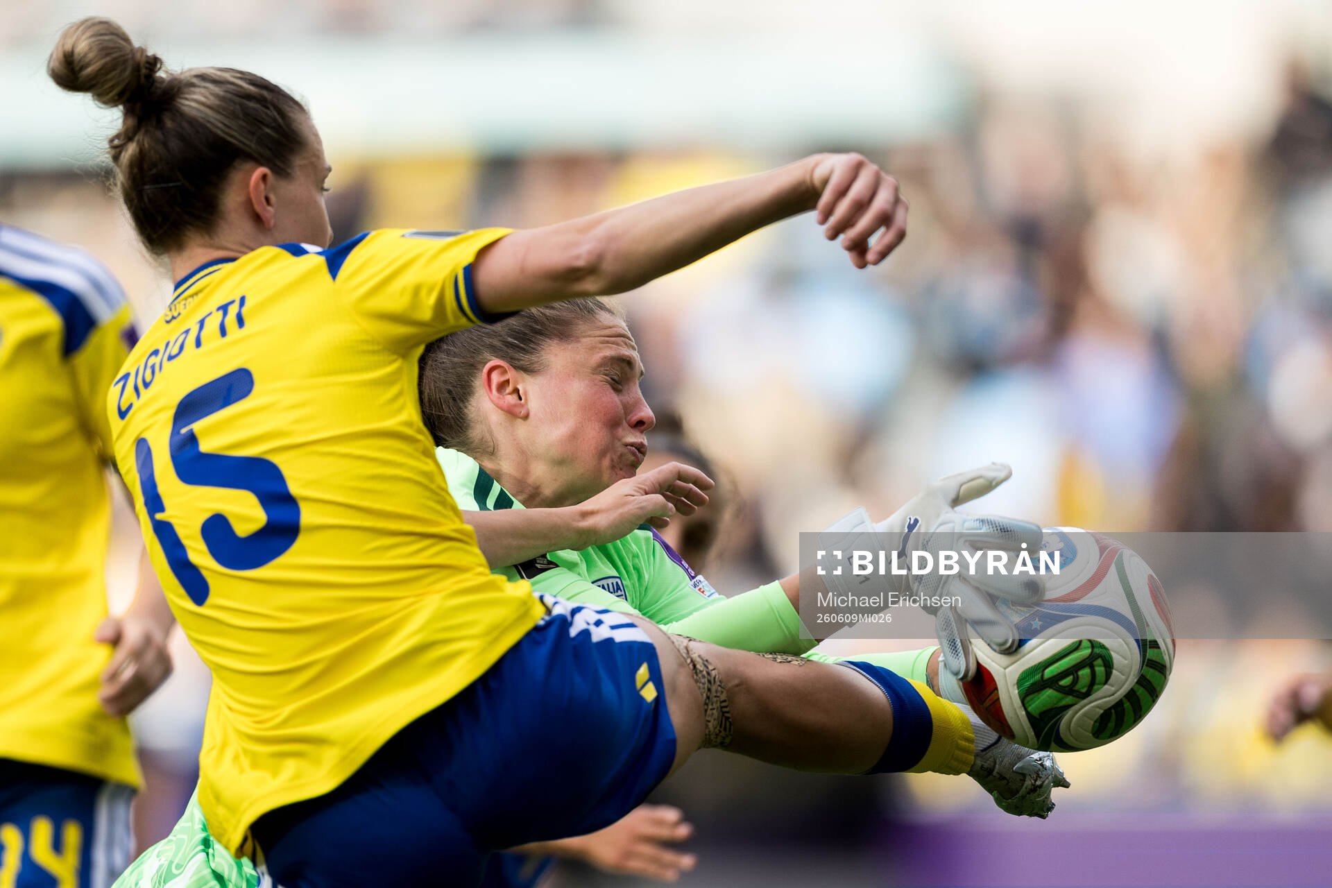 Goalkeeper Laura Giuliani of Italy and Julia Zigiotti Olme