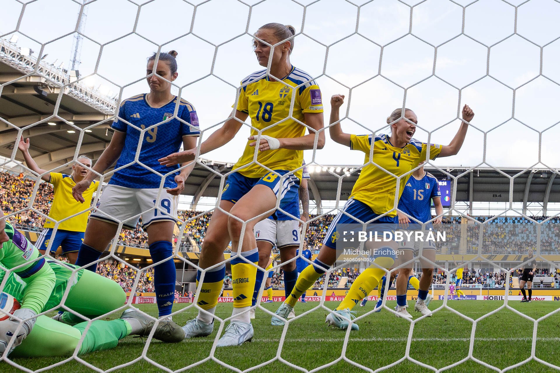 Hanna Lundkvist of Sweden celebrates