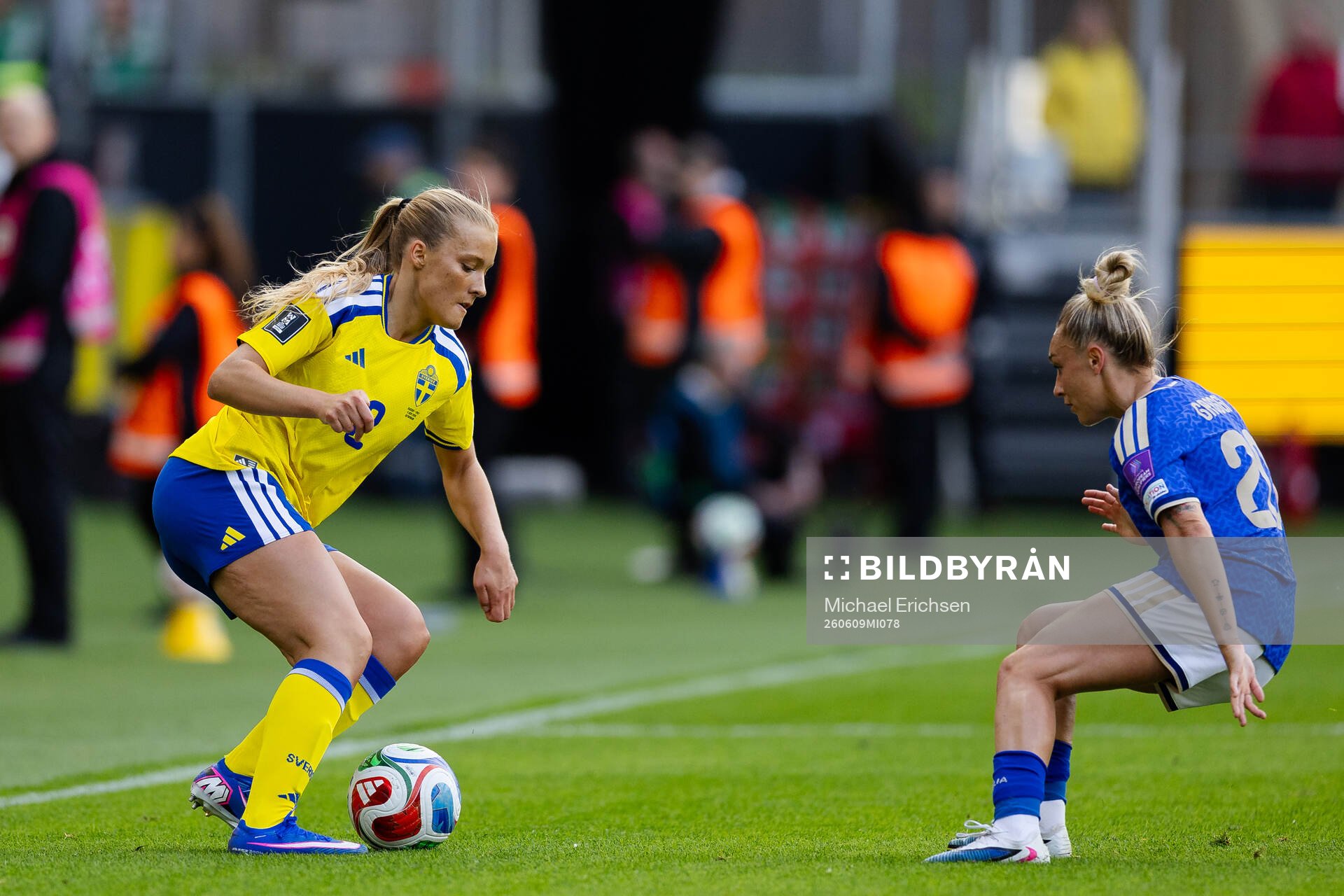 Smilla Holmberg of Sweden and Giada Greggi