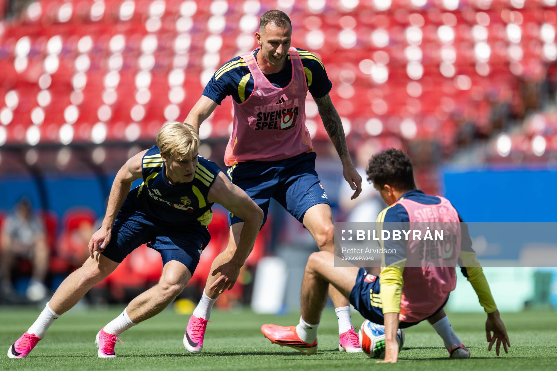 Lucas Bergvall, Gustaf Nilsson and Yasin Ayari of the