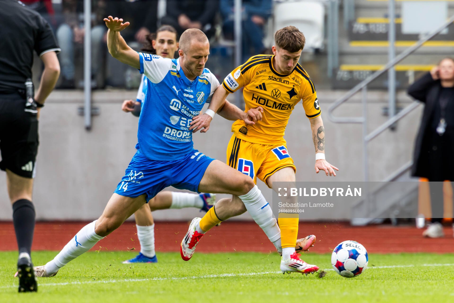 Oddevolds Gabriel Sandberg och IFK Norrköpings Ryan Nelson