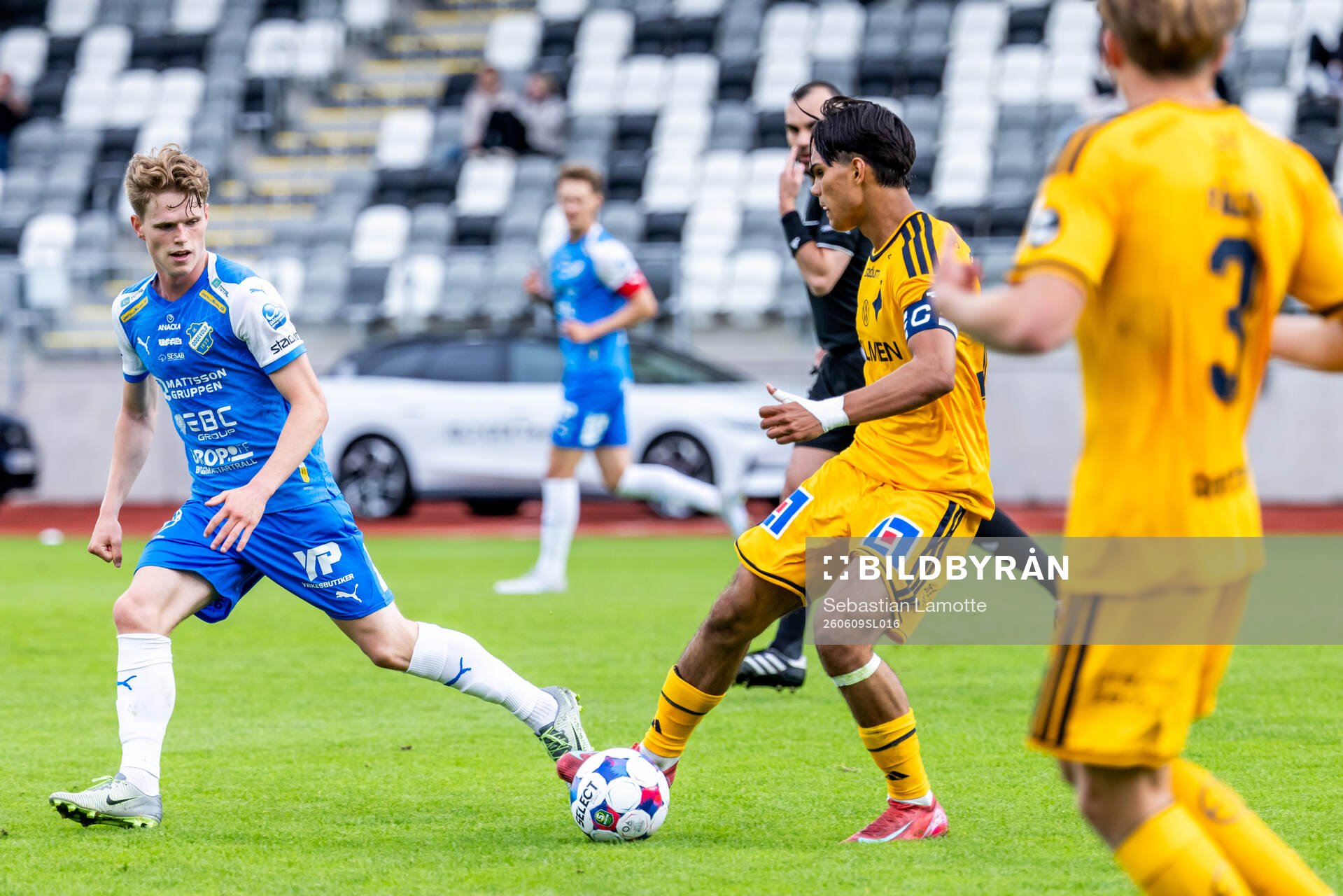 IFK Norrköpings Noel Sernelius och Oddevolds Elias Forsberg