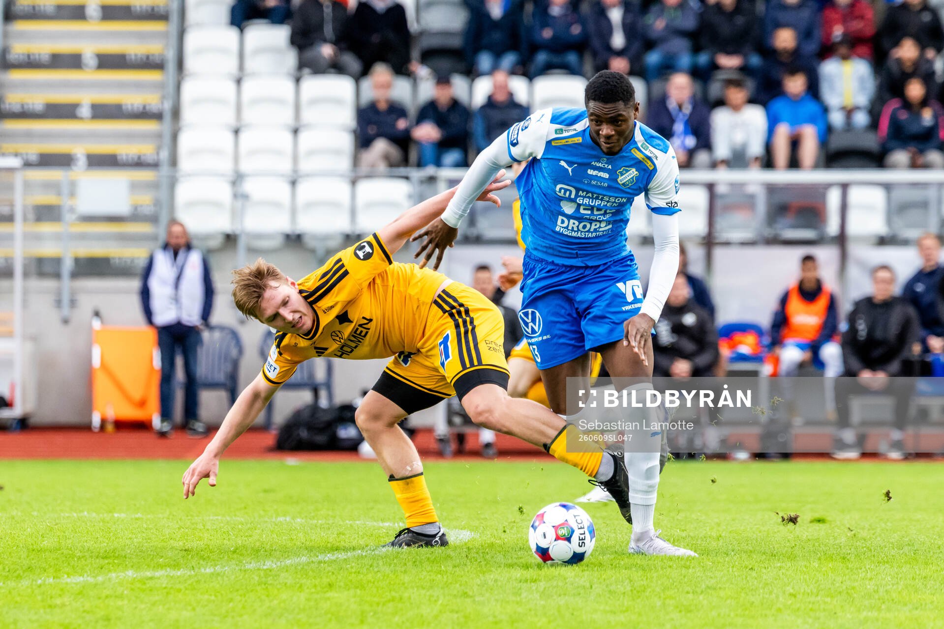Oddevolds Emmanuel Gono och IFK Norrköpings Aleksander