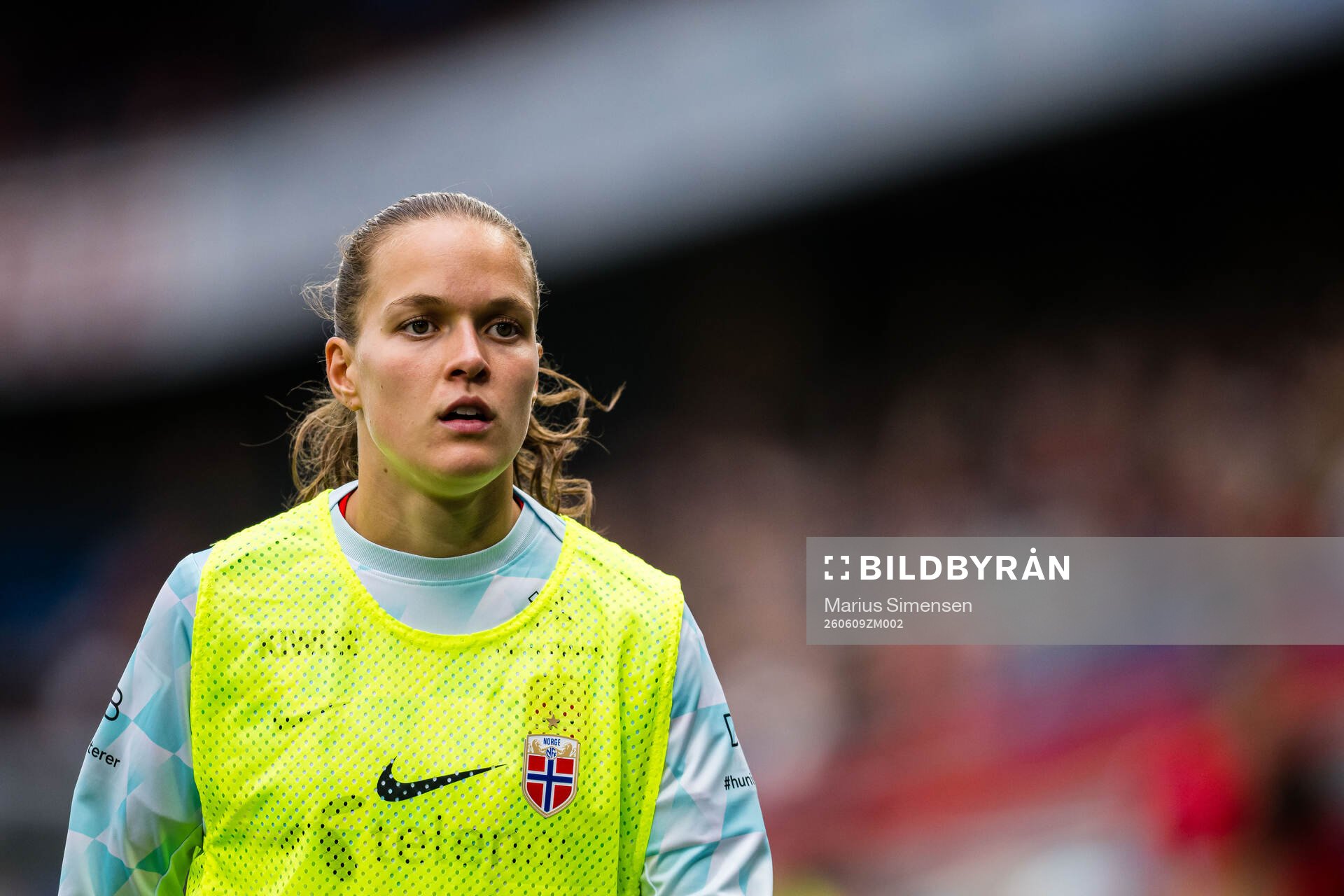Iris Omarsdottir of Norway warms up