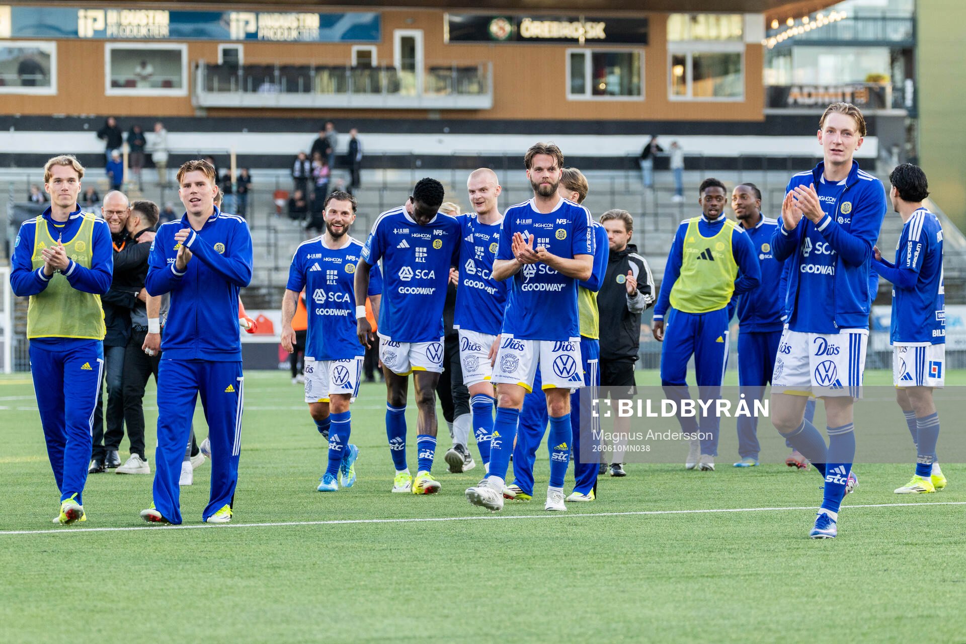 GIF Sundsvalls spelare jublar