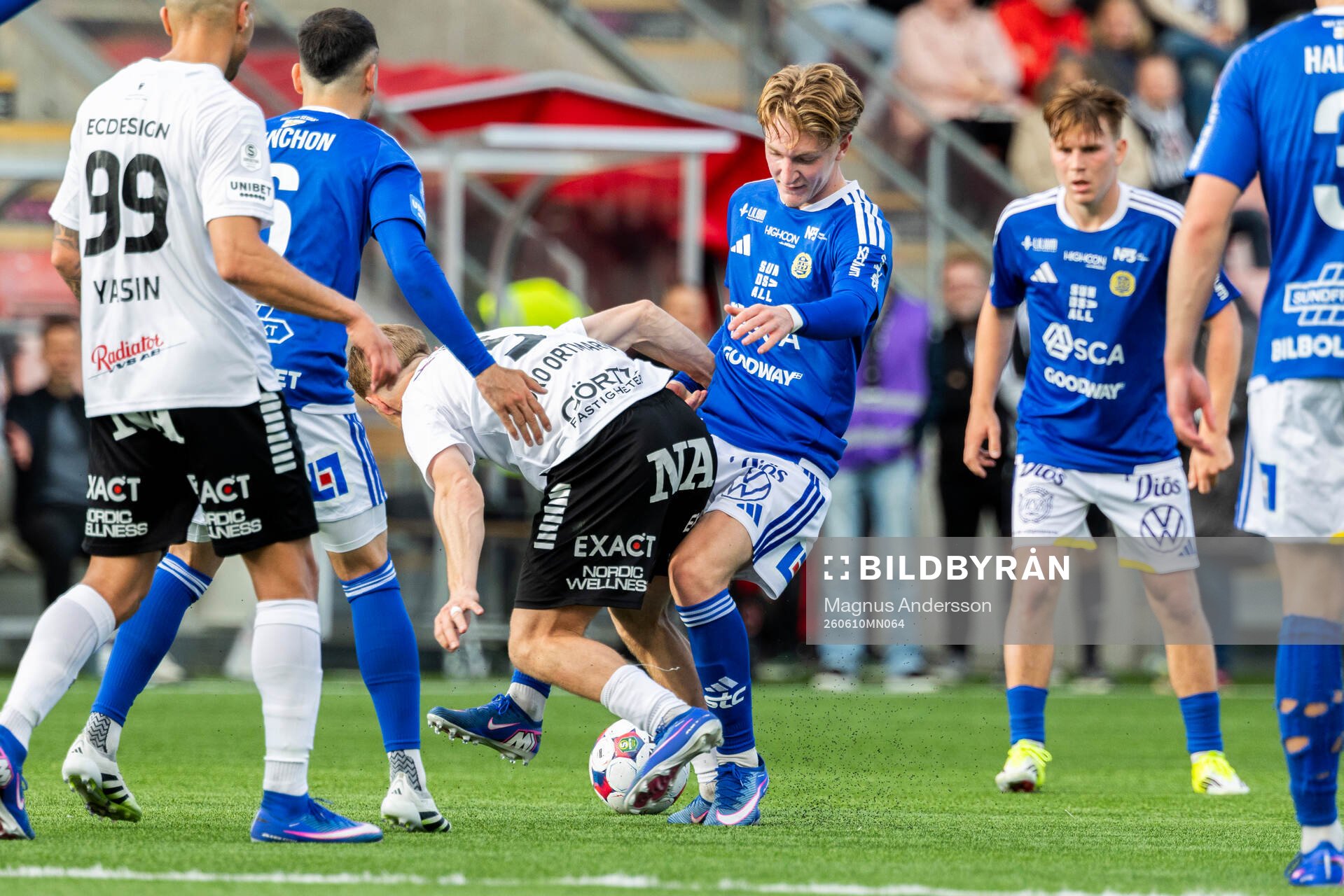 Örebros Jacob Ouro Ortmark och GIF Sundsvalls Hugo Aviander
