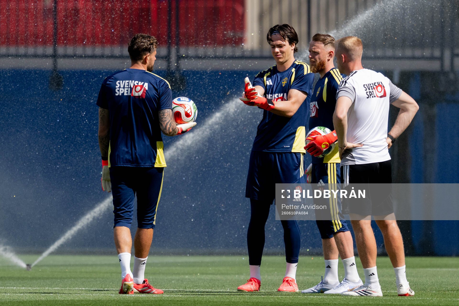 Goalkeeper Kristoffer Nordfeldt, goalkeeper Jacob Widell