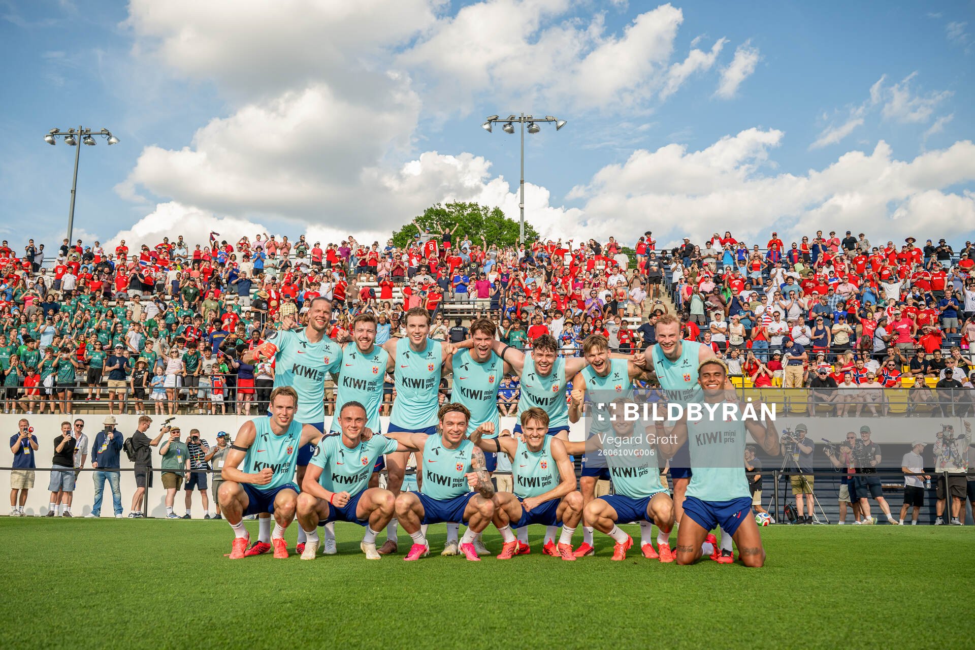 Players of the Norwegian national football team pose for a
