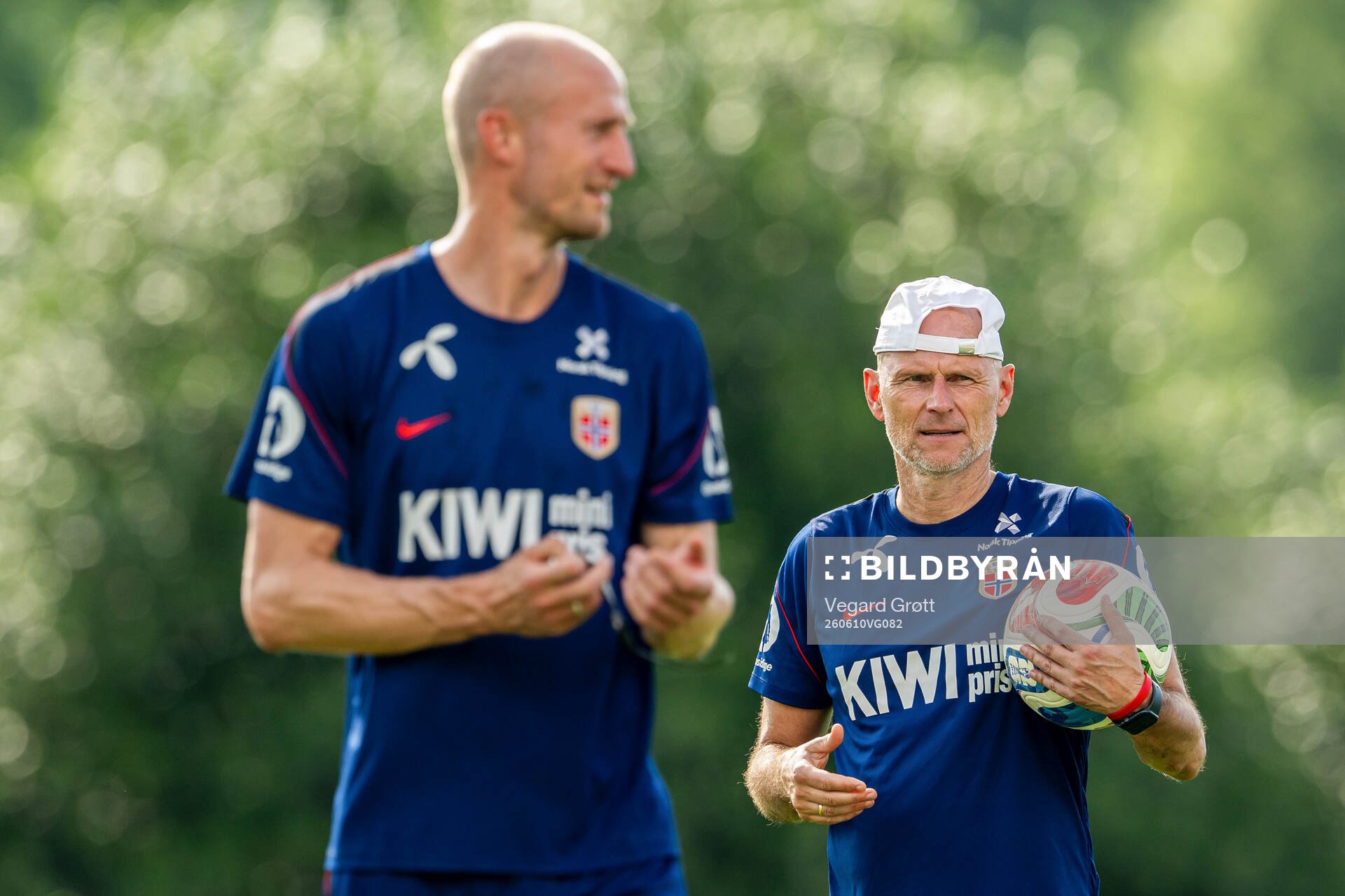 Player manager Brede Hangeland and head coach Ståle