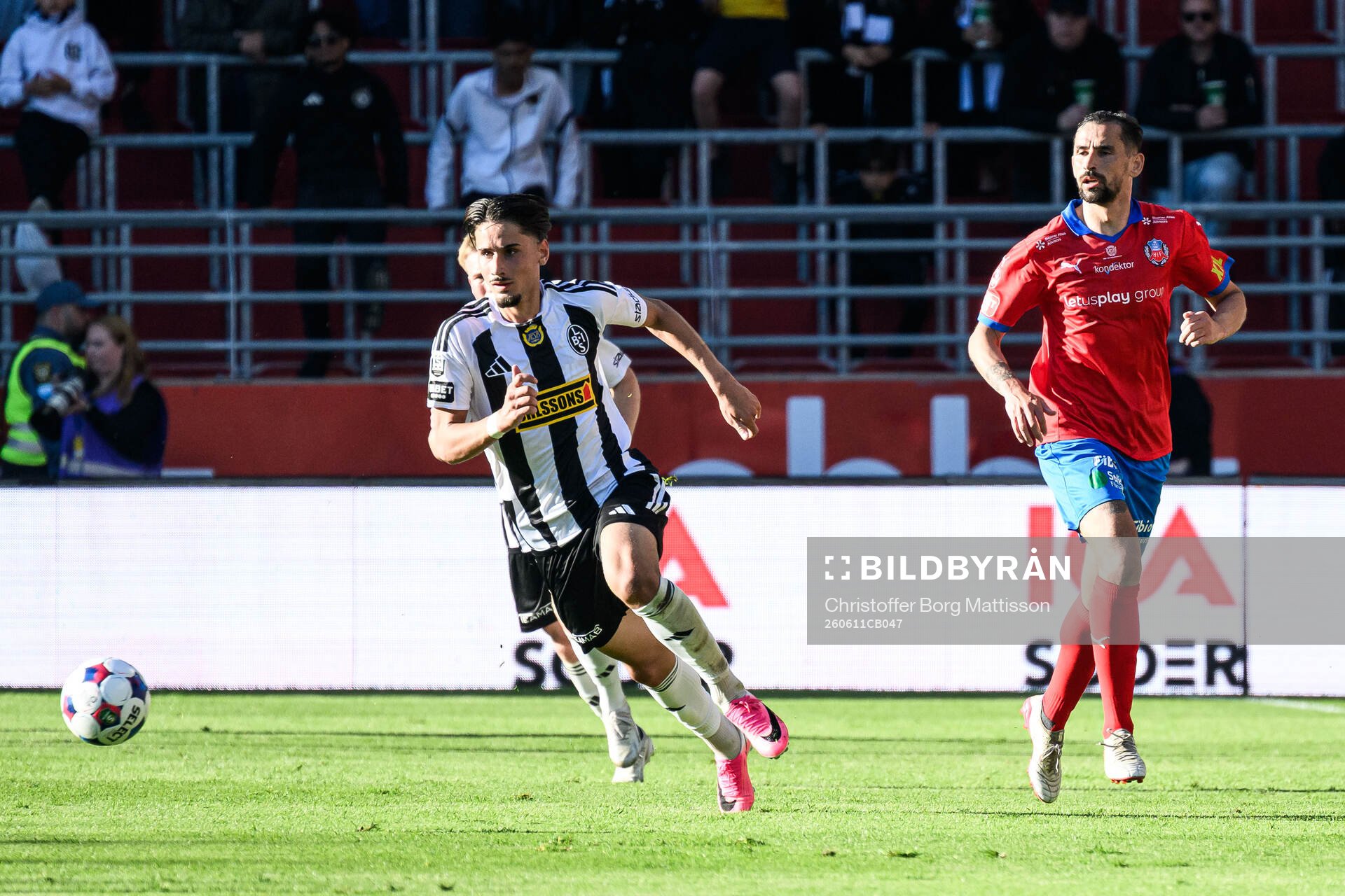 Landskronas Enes Hebibovic och Helsingborgs Loret Sadiku