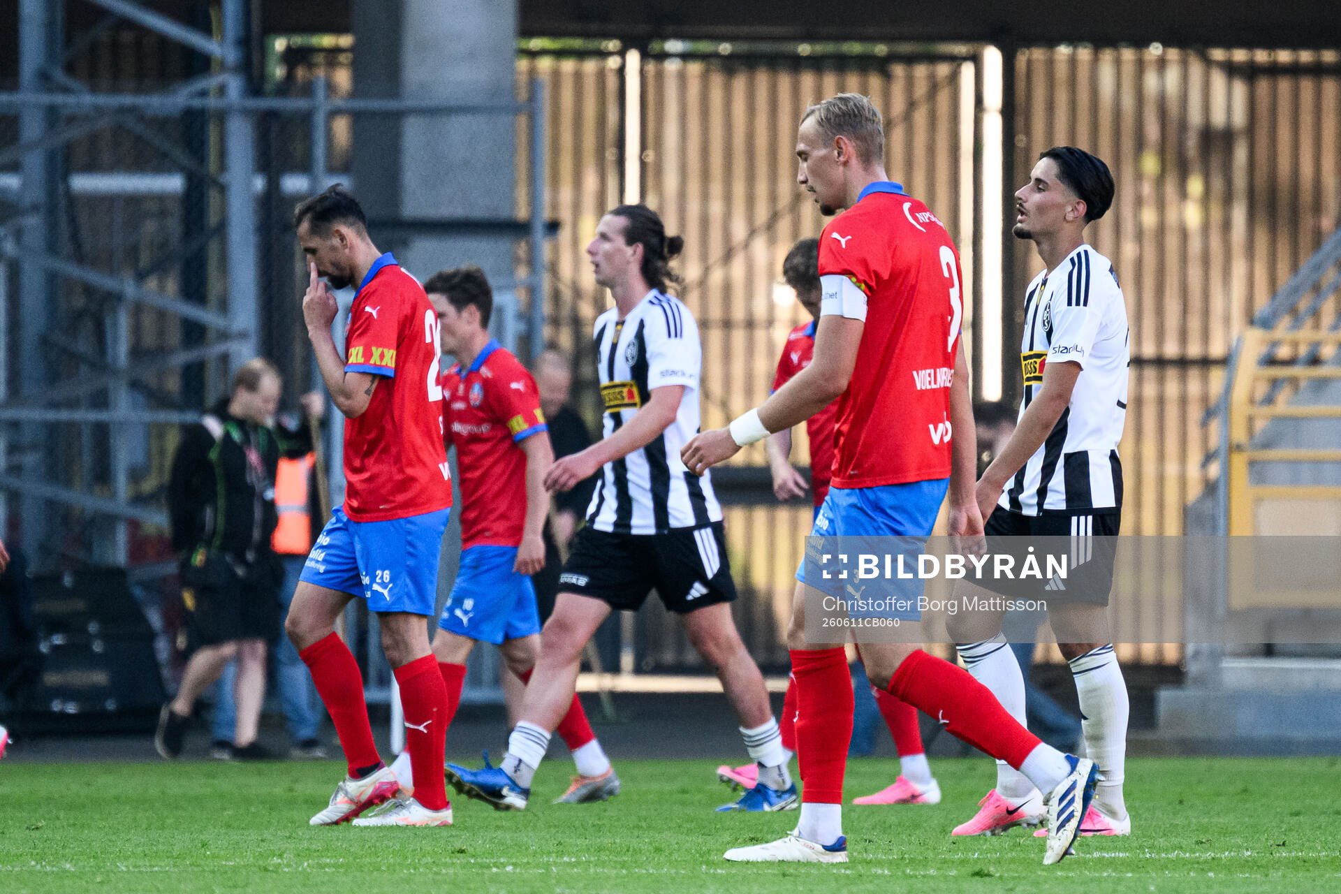 Helsingborgs Loret Sadiku och Jakob Voelkerling Persson