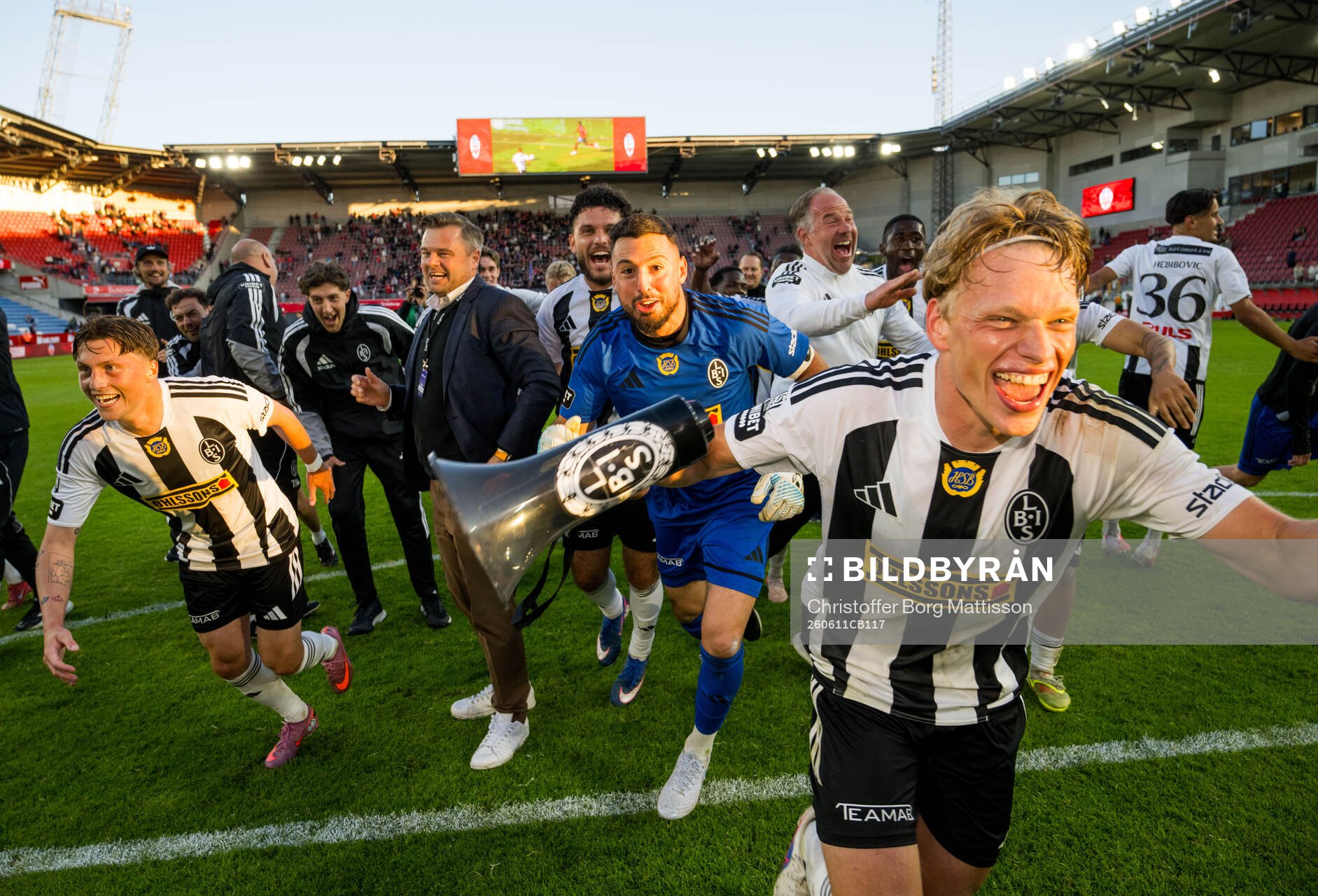 Landskronas spelare jublar