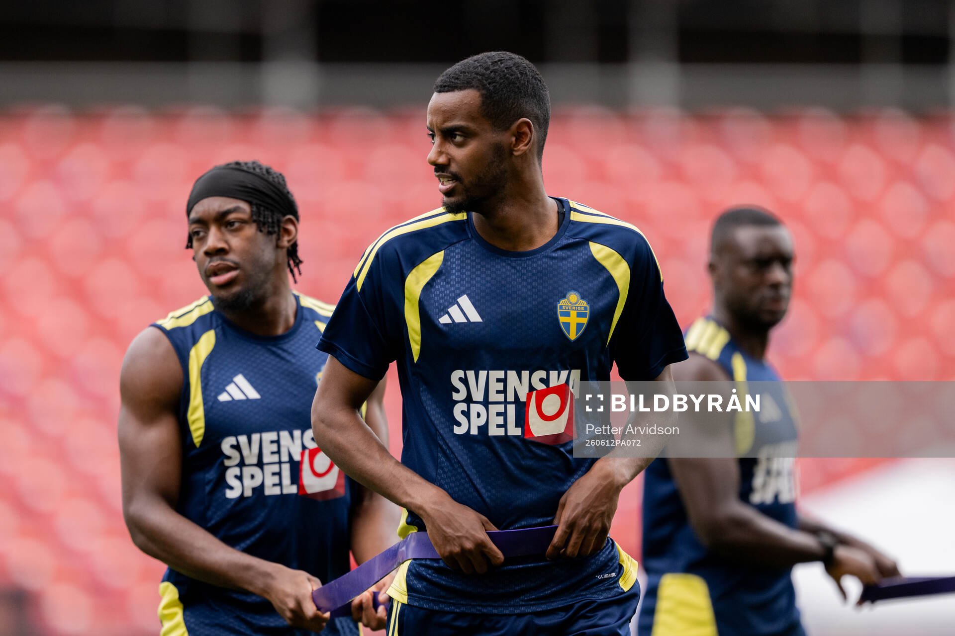 Anthony Elanga and Alexander Isak of the Swedish national