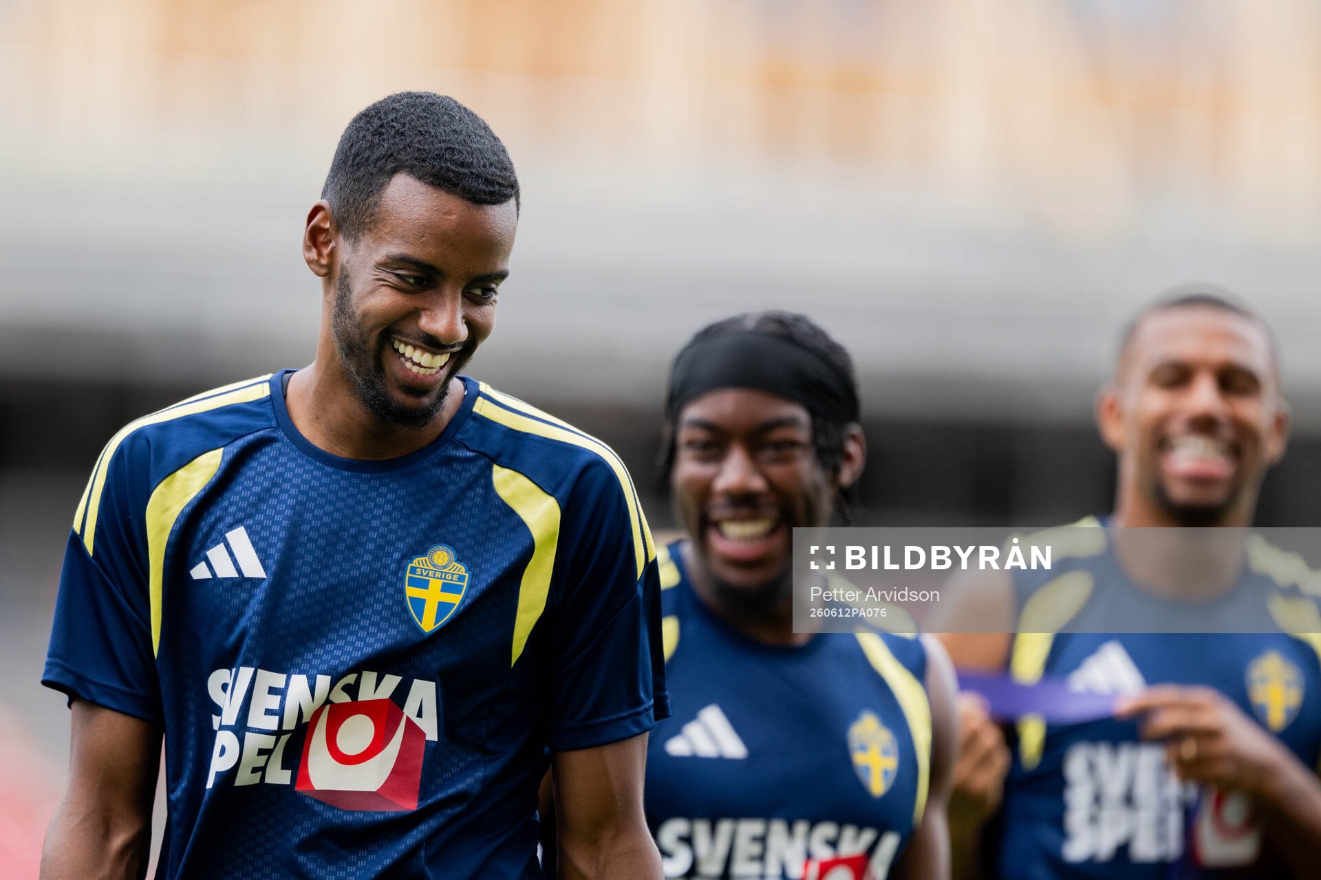 Alexander Isak and Anthony Elanga of the Swedish national